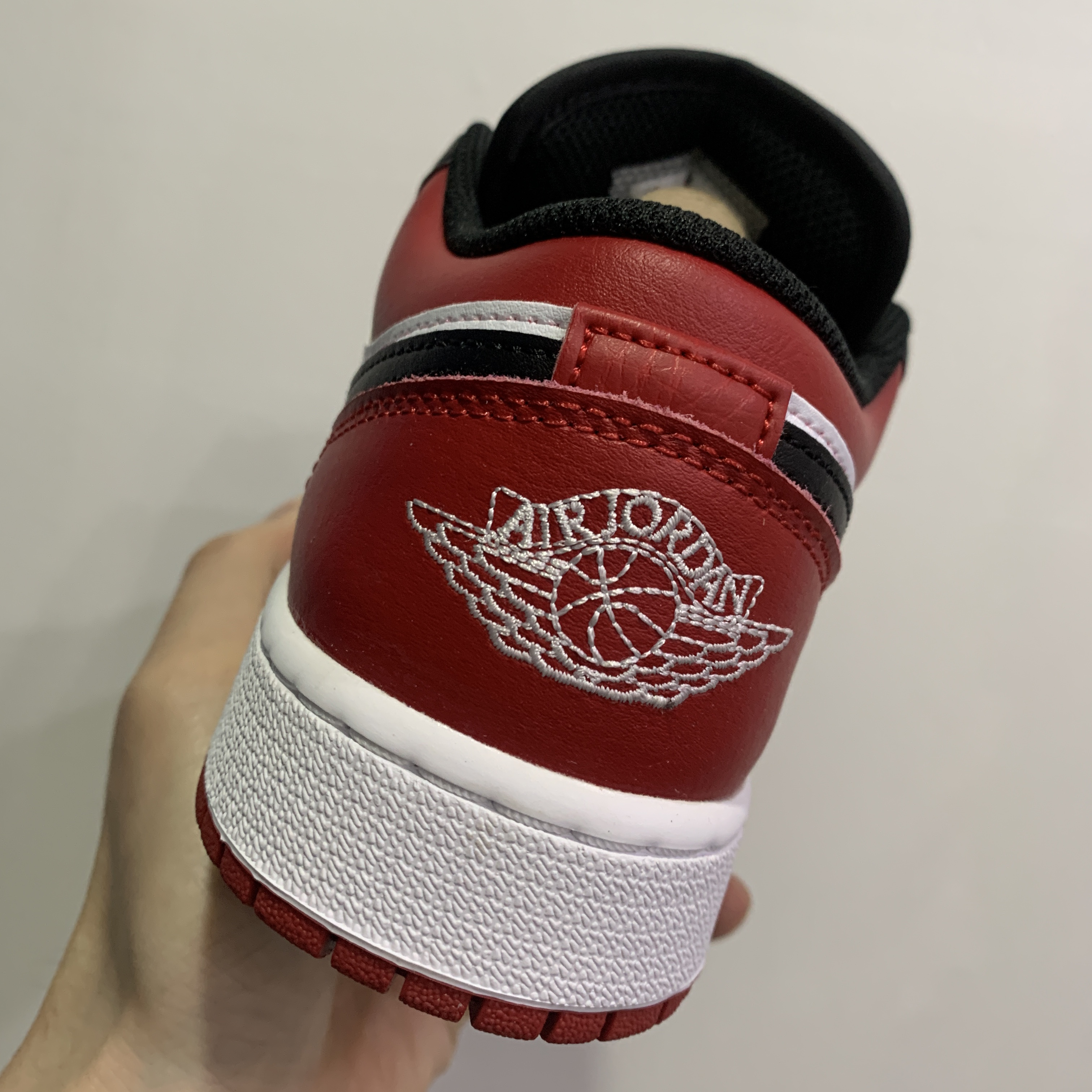 (GS) Jordan 1 Low Bred Toe 착용 스타일 - 2
