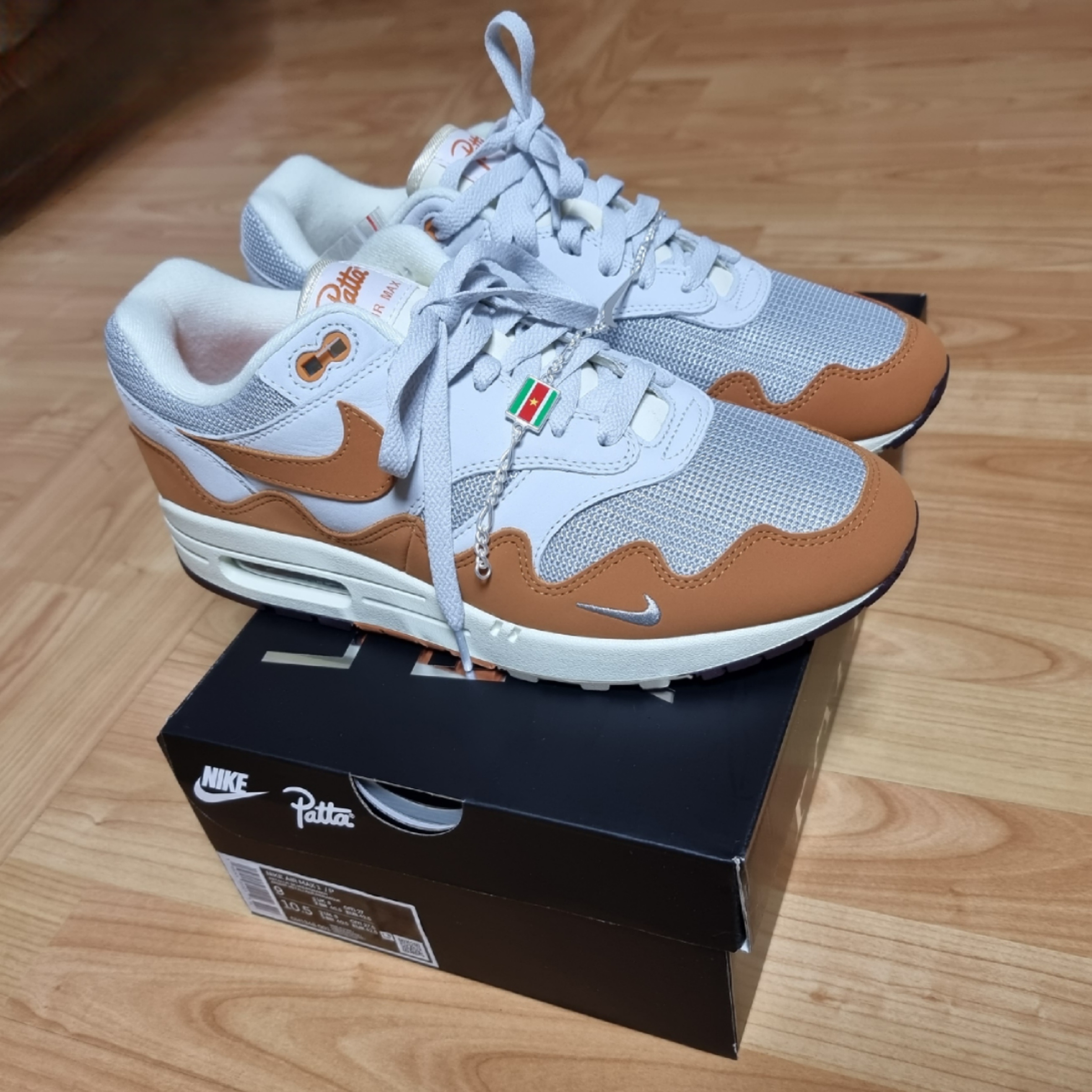 Nike x Patta Air Max 1 Monarch 착용 스타일 - 1