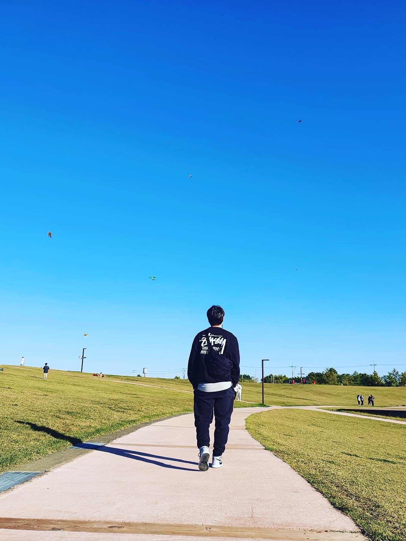 Stussy Stock DSM London Crew Black 2021, Nike M NRG Sweatpants Black 착용 스타일
