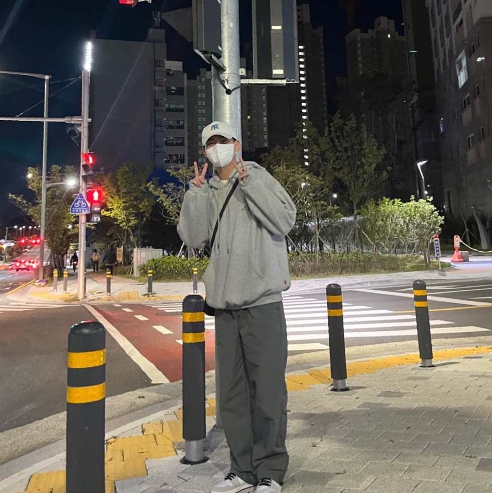 Jordan 1 Retro High OG Light Smoke Grey 착용 스타일