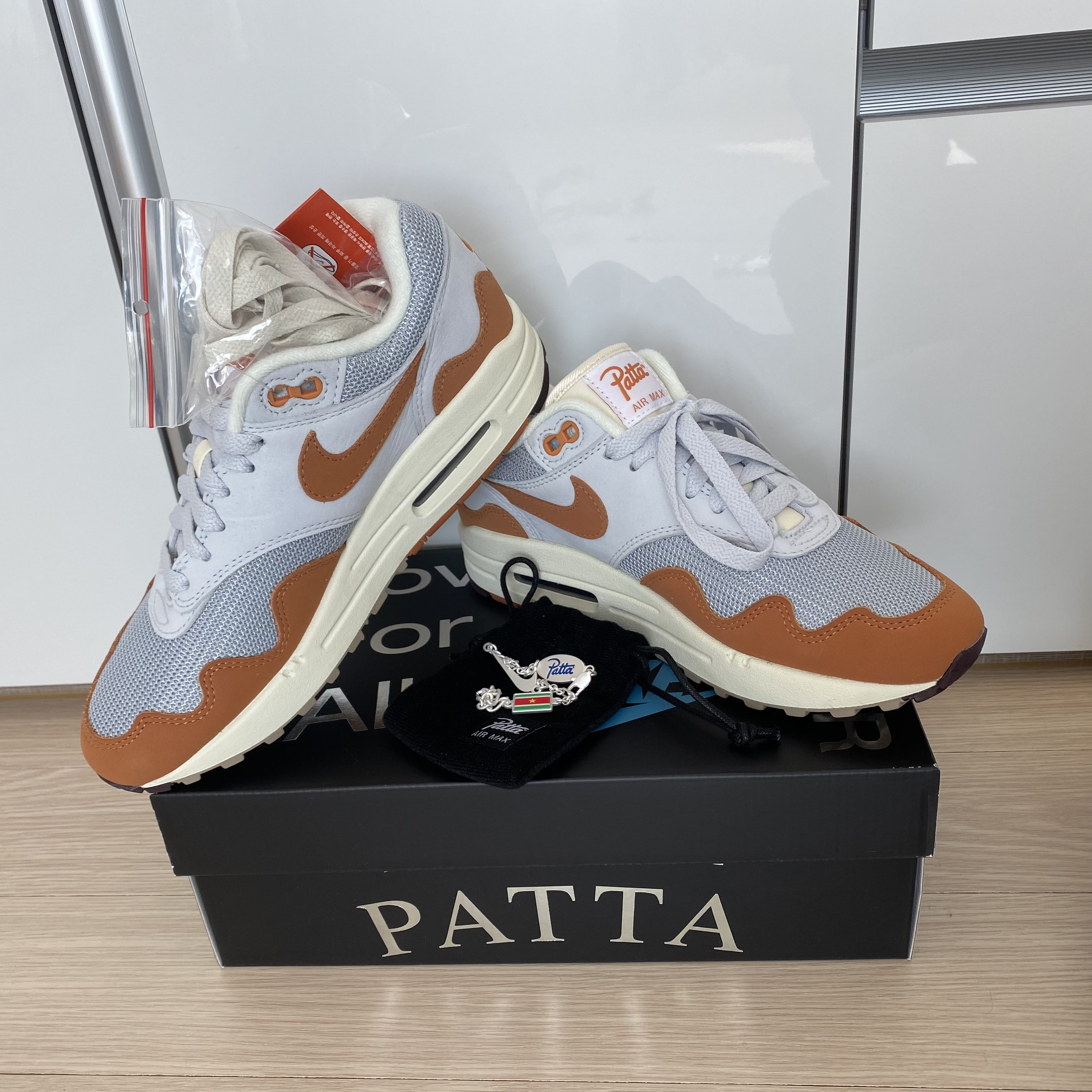 Nike x Patta Air Max 1 Monarch 착용 스타일 - 2