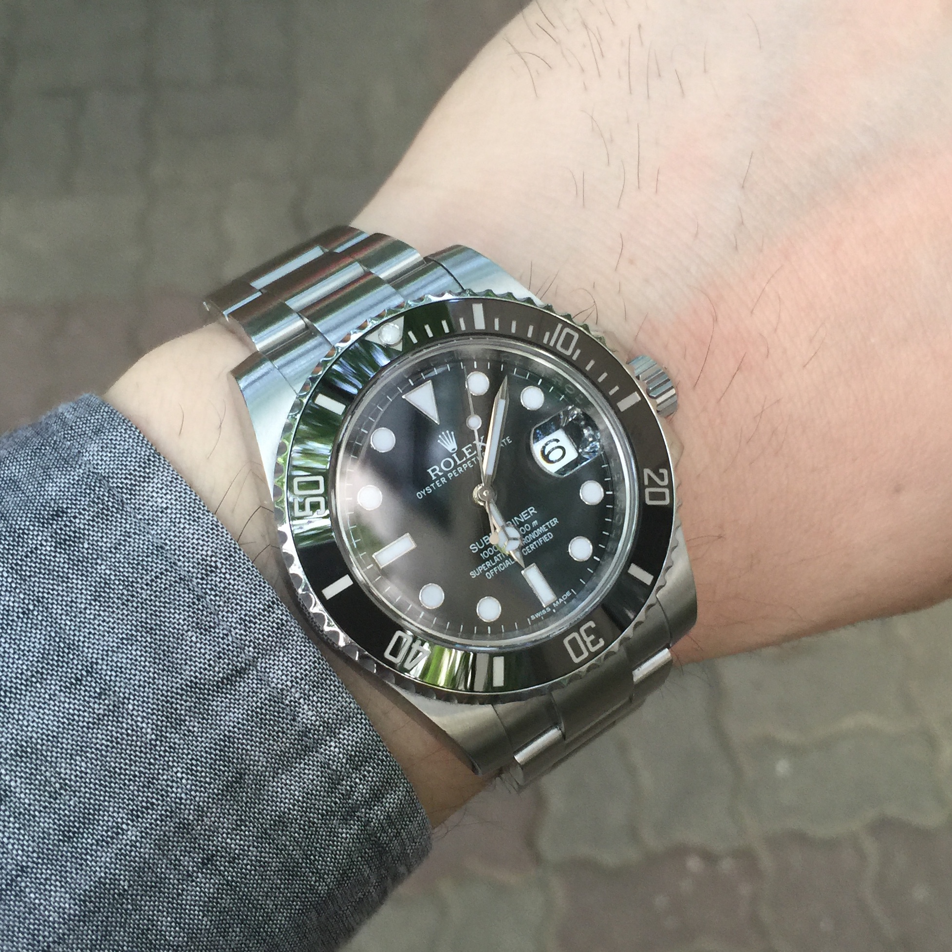 Rolex Submariner Date 41mm 126610LN Black Oyster 착용 스타일 - 2