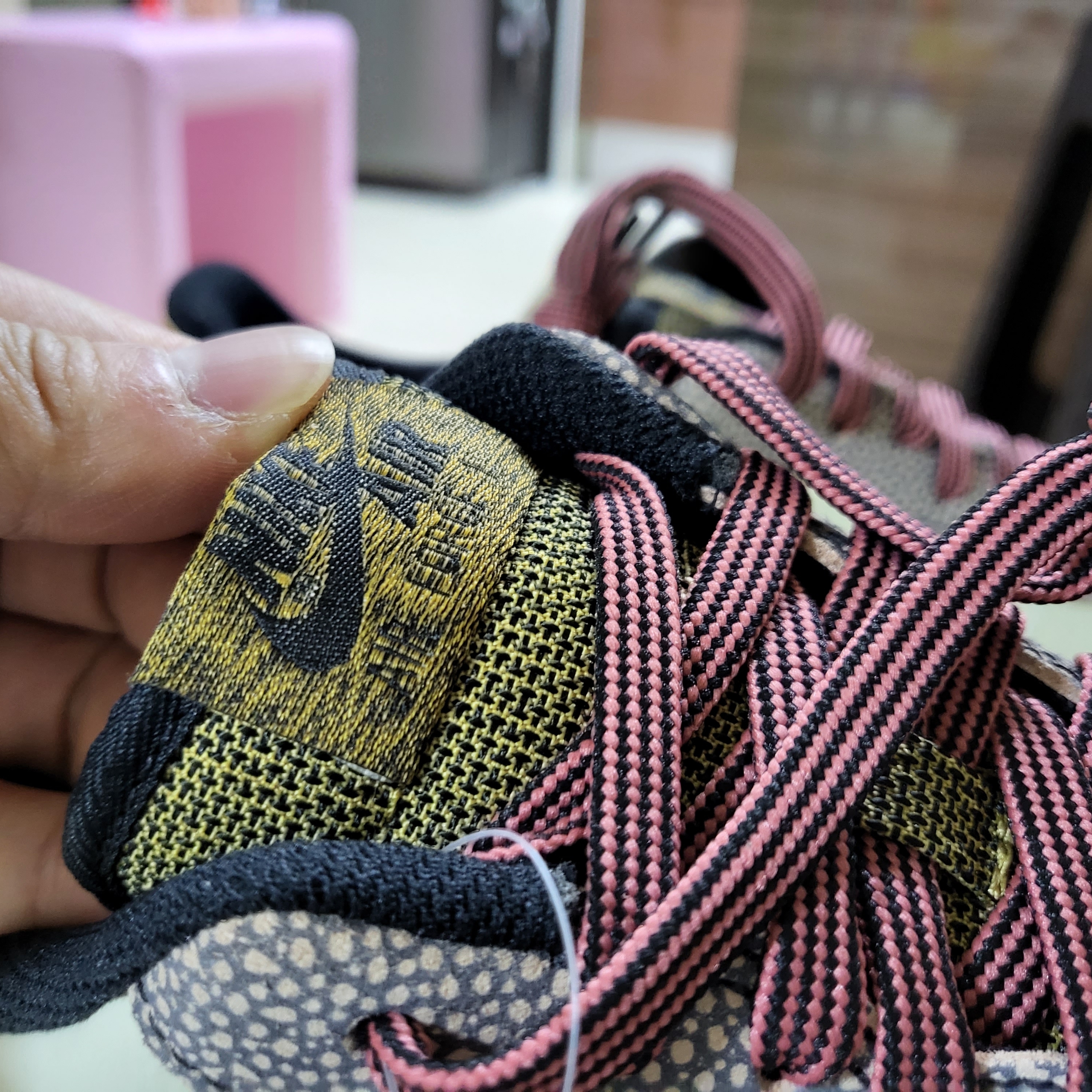Nike Air Force 1 '07 LV8 Low Fossil 착용 스타일 - 3