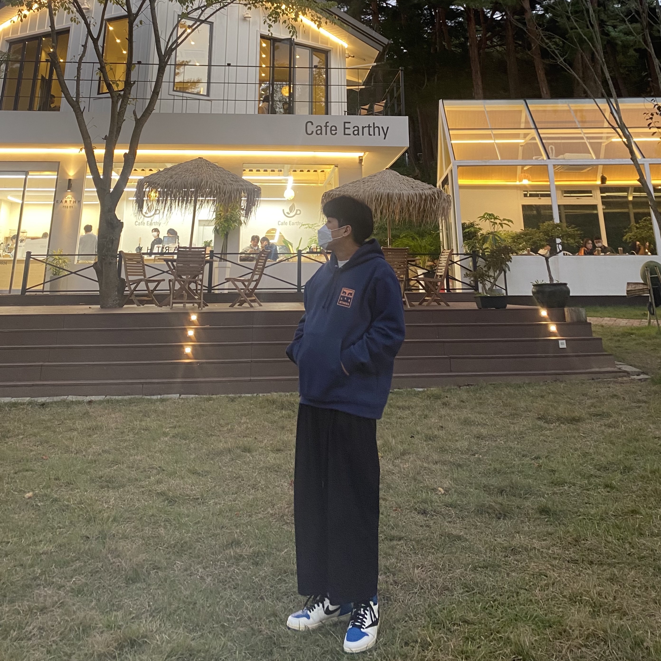 IAB Studio x Obey Eyes Icon Hoodie Oceana, Jordan x Travis Scott x Fragment T-Shirt Sail (DJ0619-133) ์ฐฉ์ฉ ์คํ์ผ