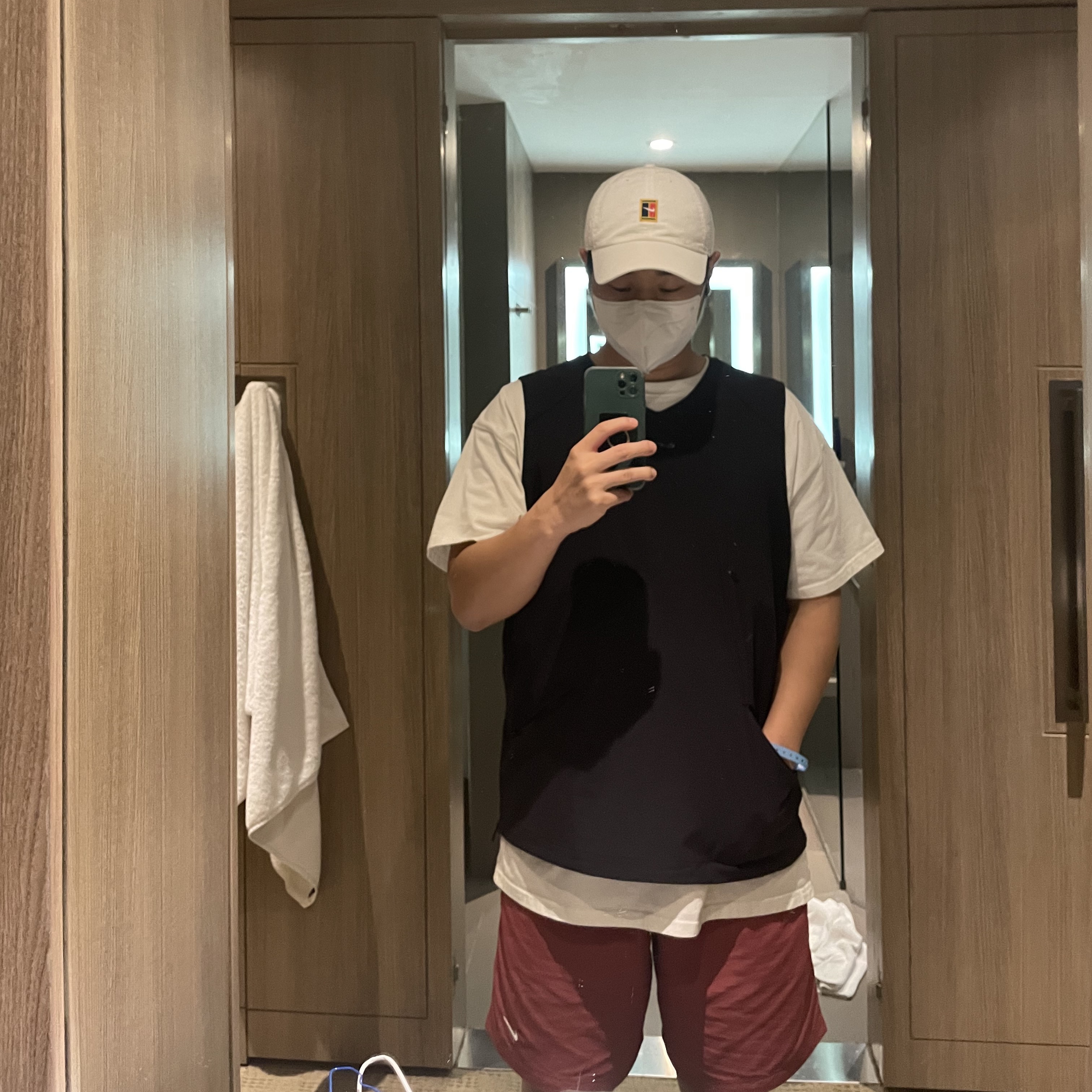 Nike x Drake Nocta Golf Vest Black - US/EU 착용 스타일