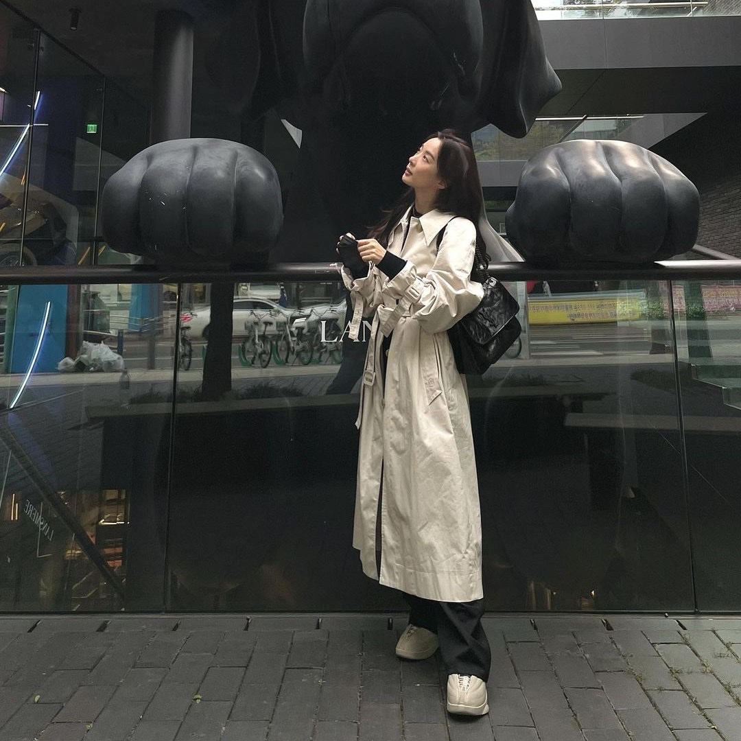 (W) Jordan 15 x Billie Eilish Retro SP Beige 착용 스타일 - 3