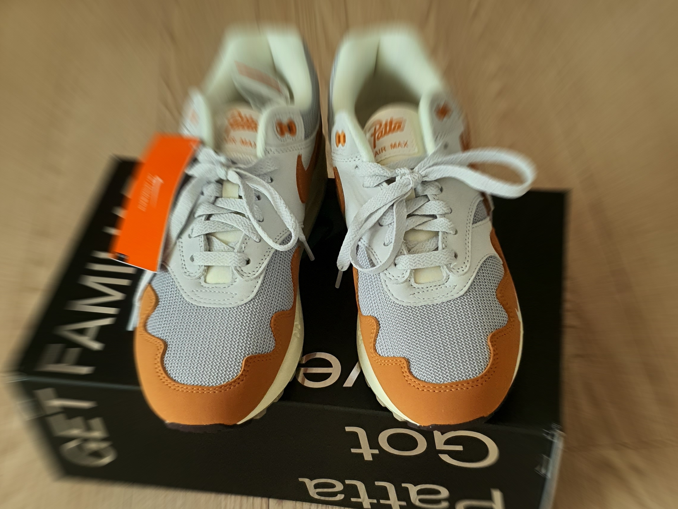 Nike x Patta Air Max 1 Monarch 착용 스타일 - 2