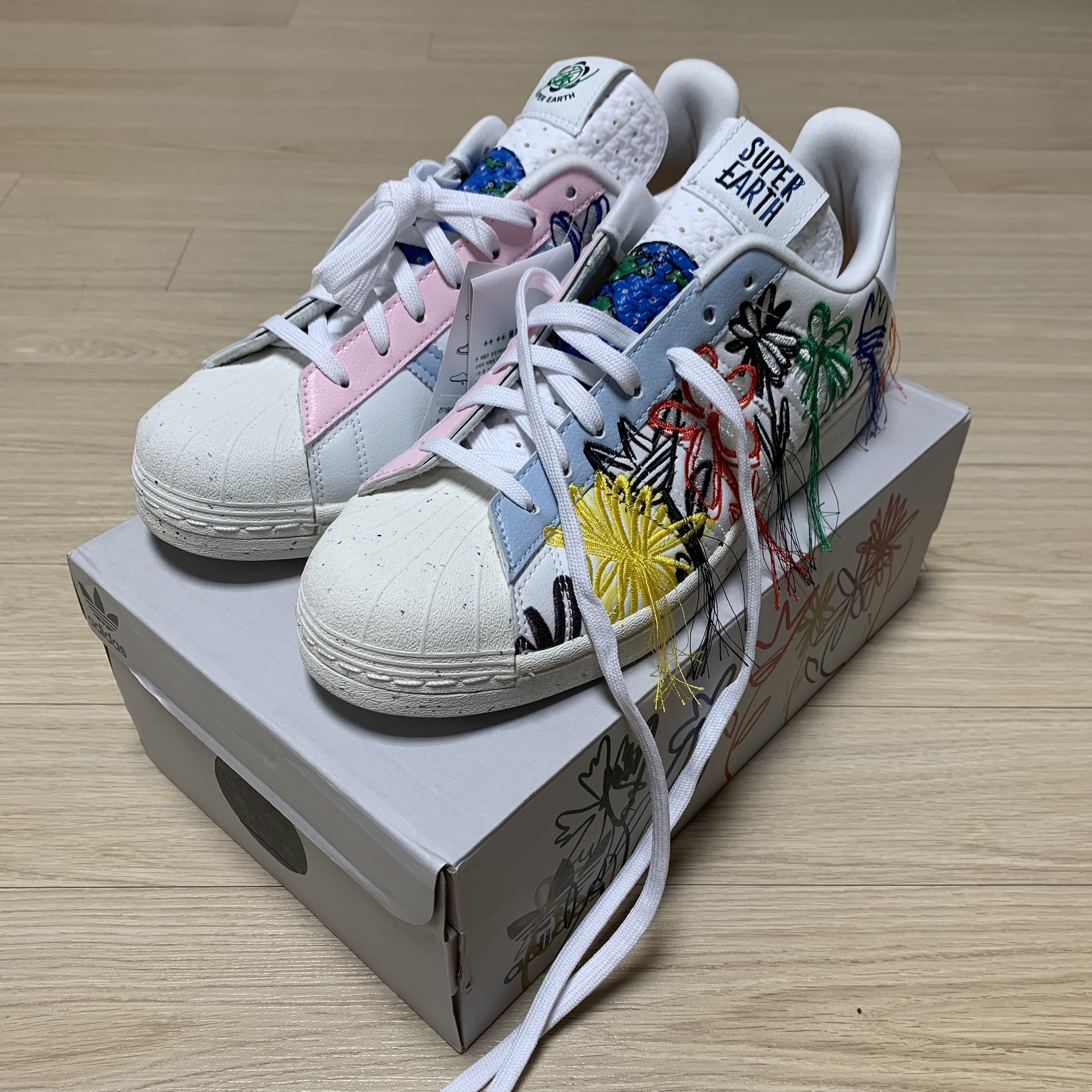 Adidas x Sean Wotherspoon Superstar Superearth 착용 스타일 - 1