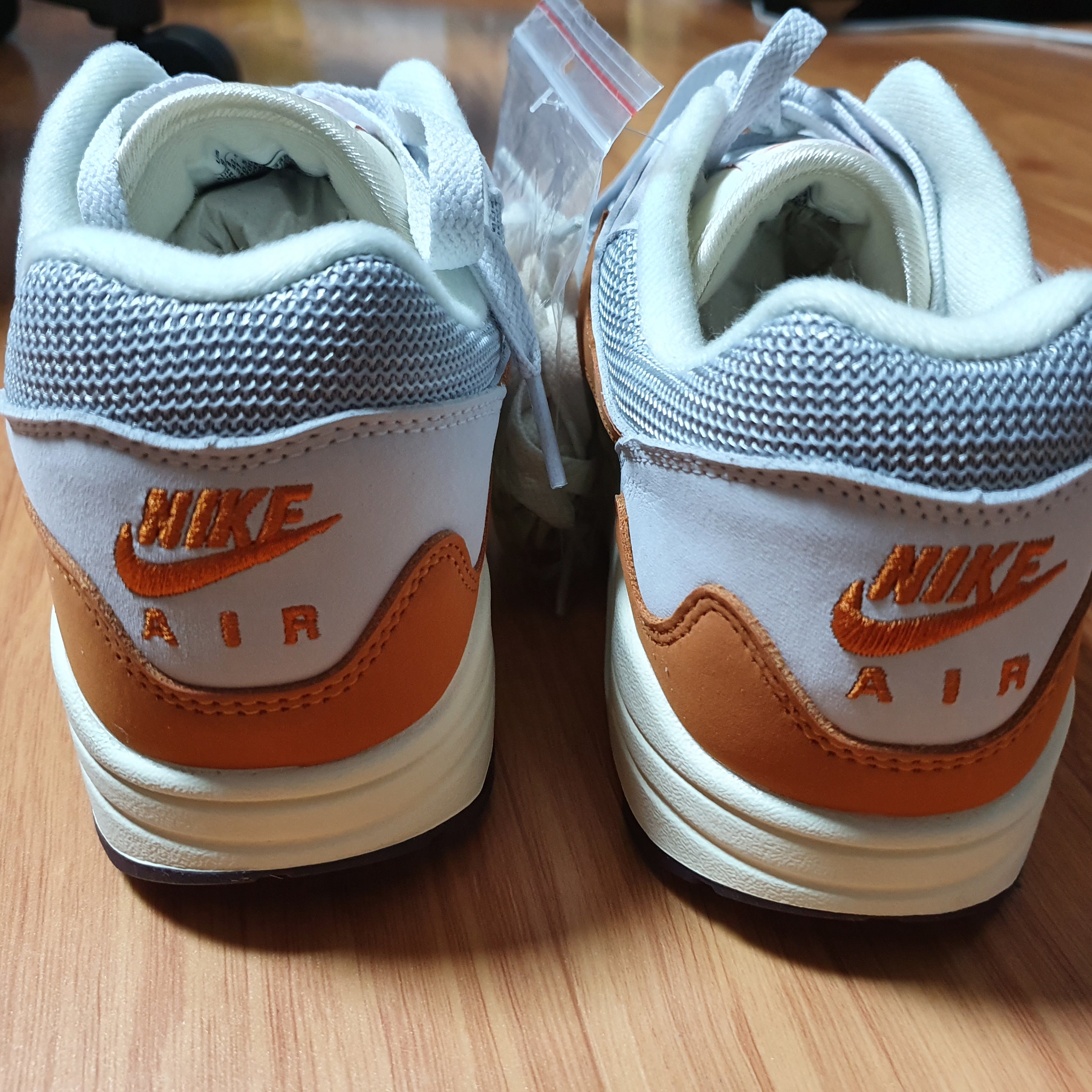 Nike x Patta Air Max 1 Monarch 착용 스타일 - 3