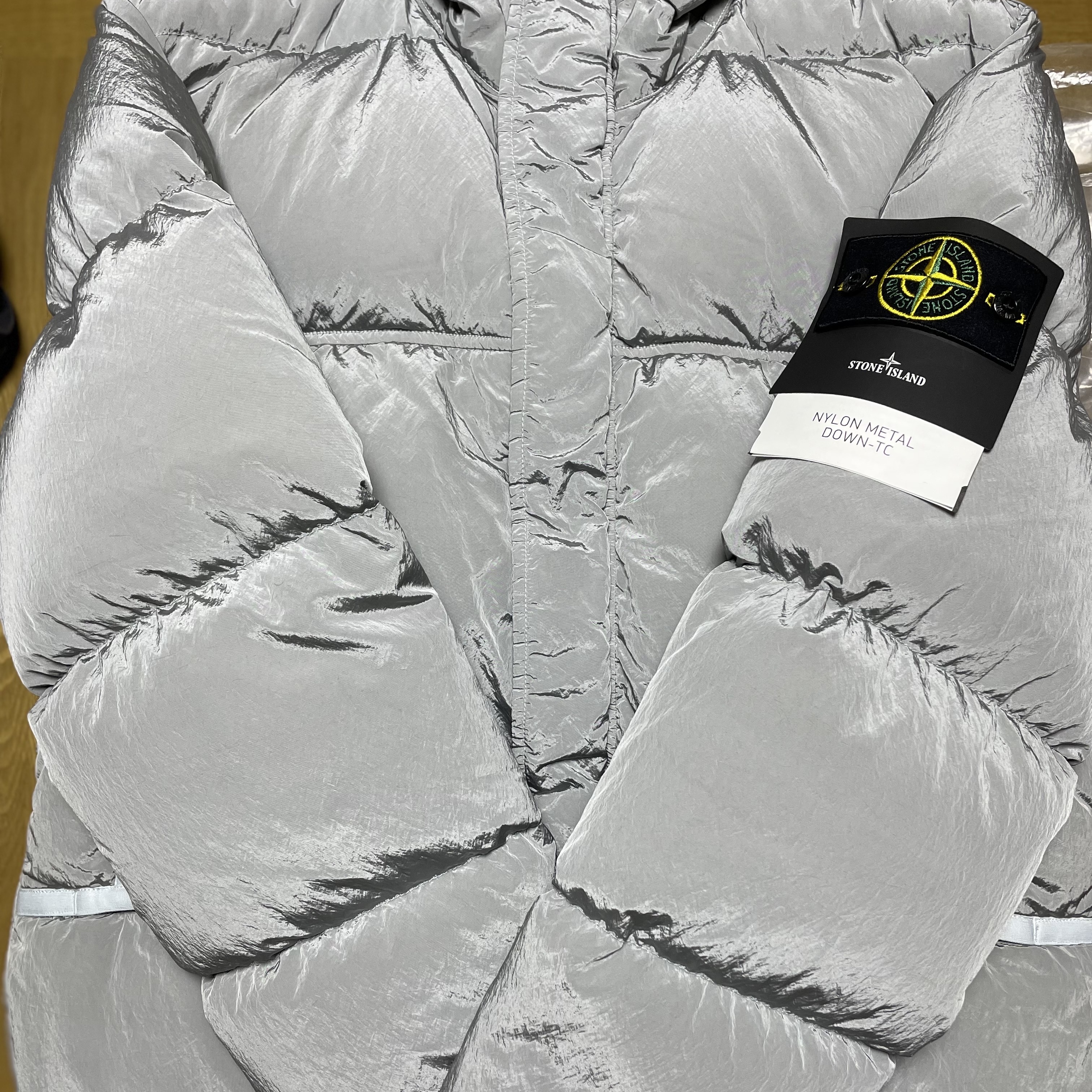 Stone Island 44508 Nylon Metal Down-TC Jacket Light Grey - 21FW 착용 스타일 - 2