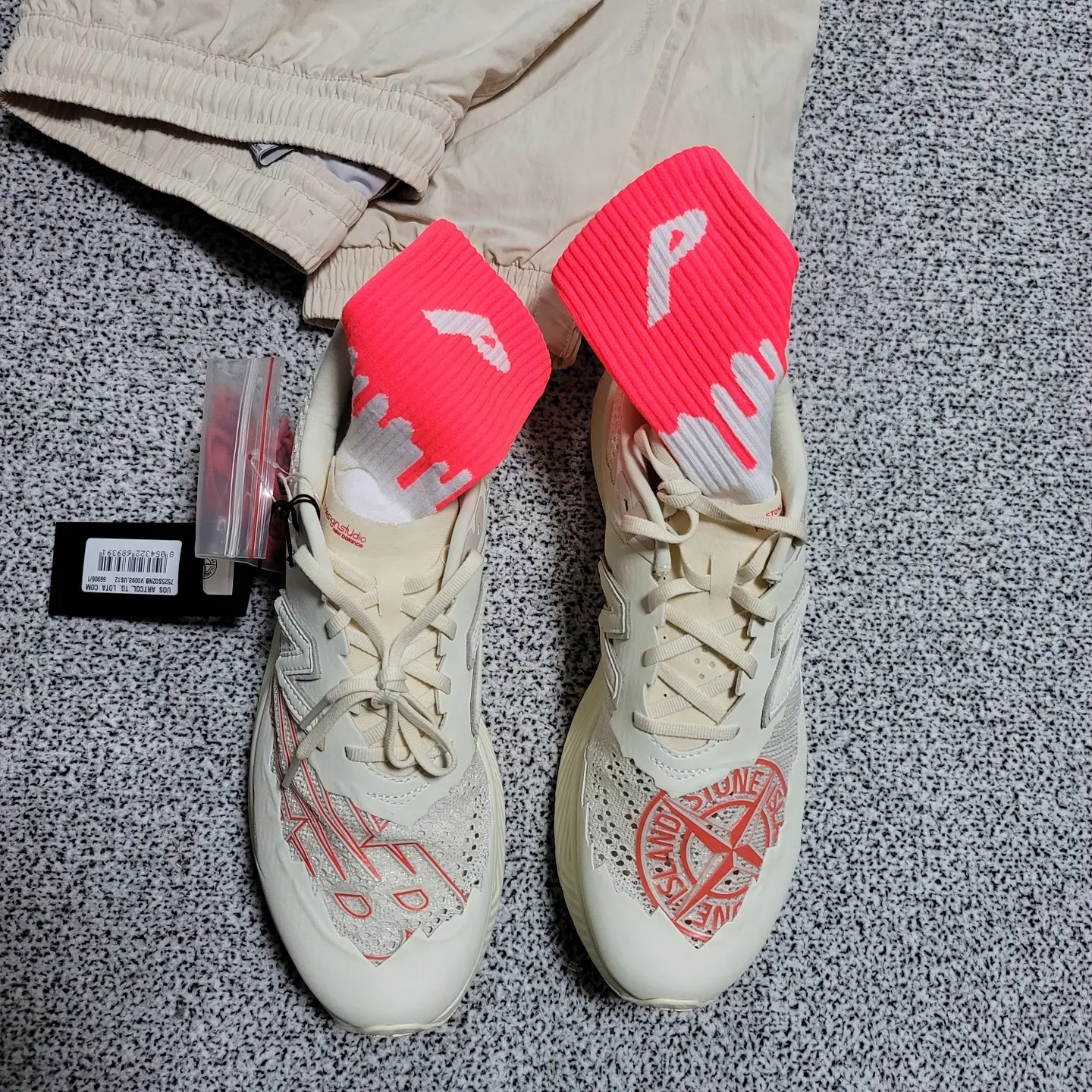 New Balance x Stone Island x Tokyo Design Studio FuelCell RC Elite v2 착용 스타일 - 1