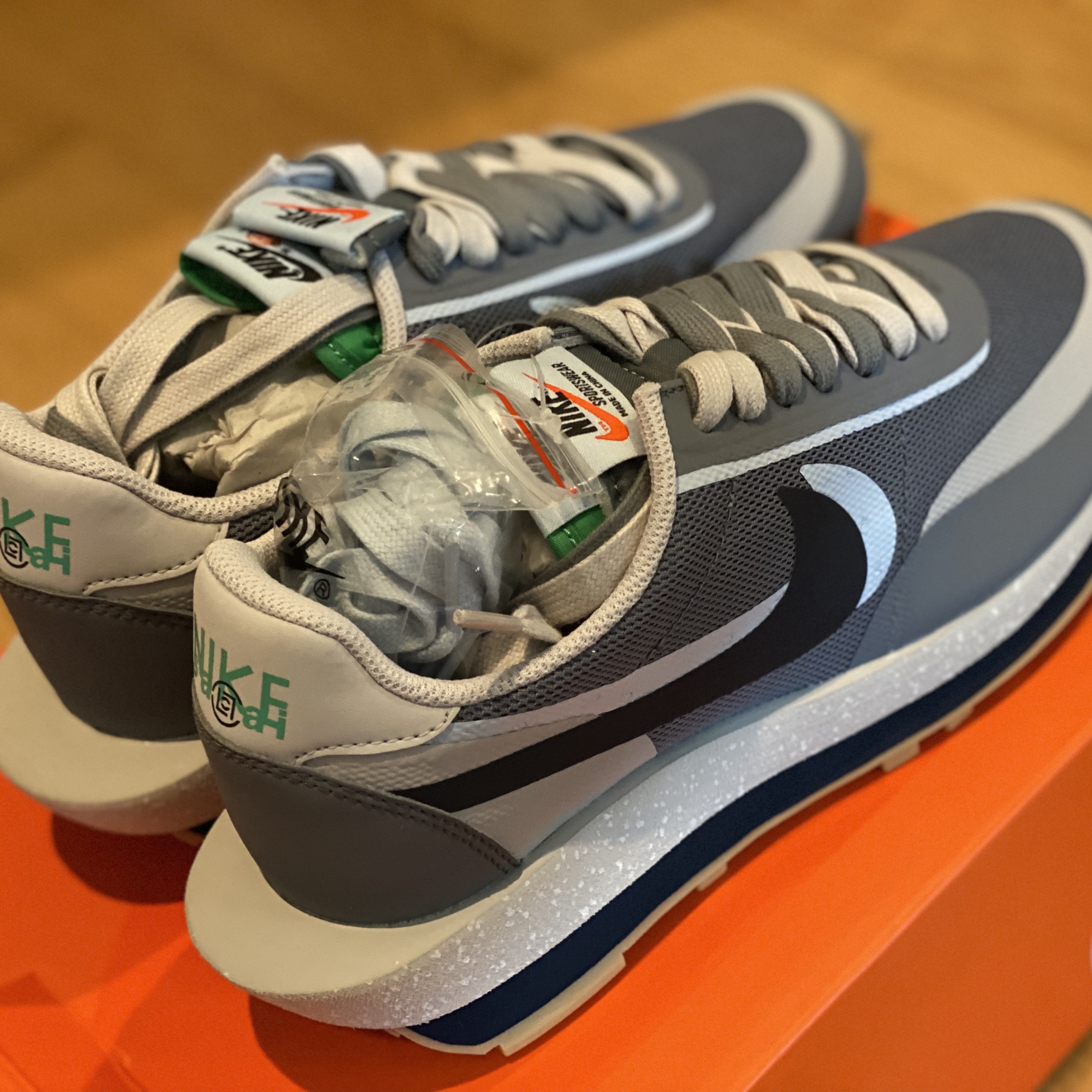 Nike x Sacai x Clot LDWaffle Cool Grey 착용 스타일 - 2
