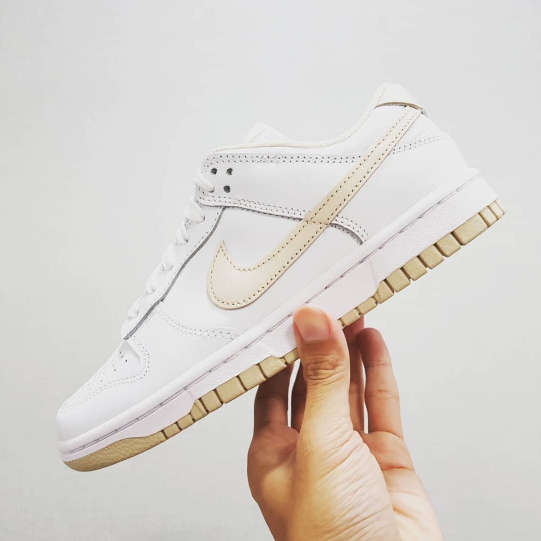 (W) Nike Dunk Low Pearl White 착용 스타일 - 3