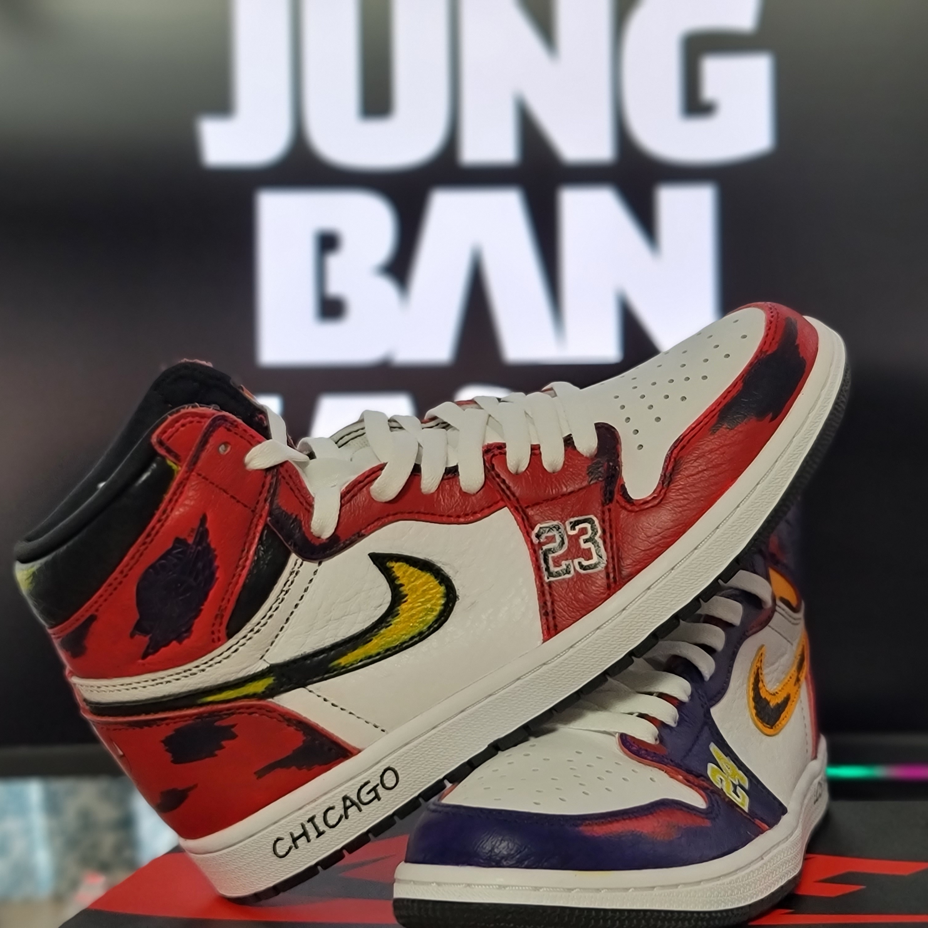 Jordan 1 Retro High OG Light Fusion Red 착용 스타일 - 3
