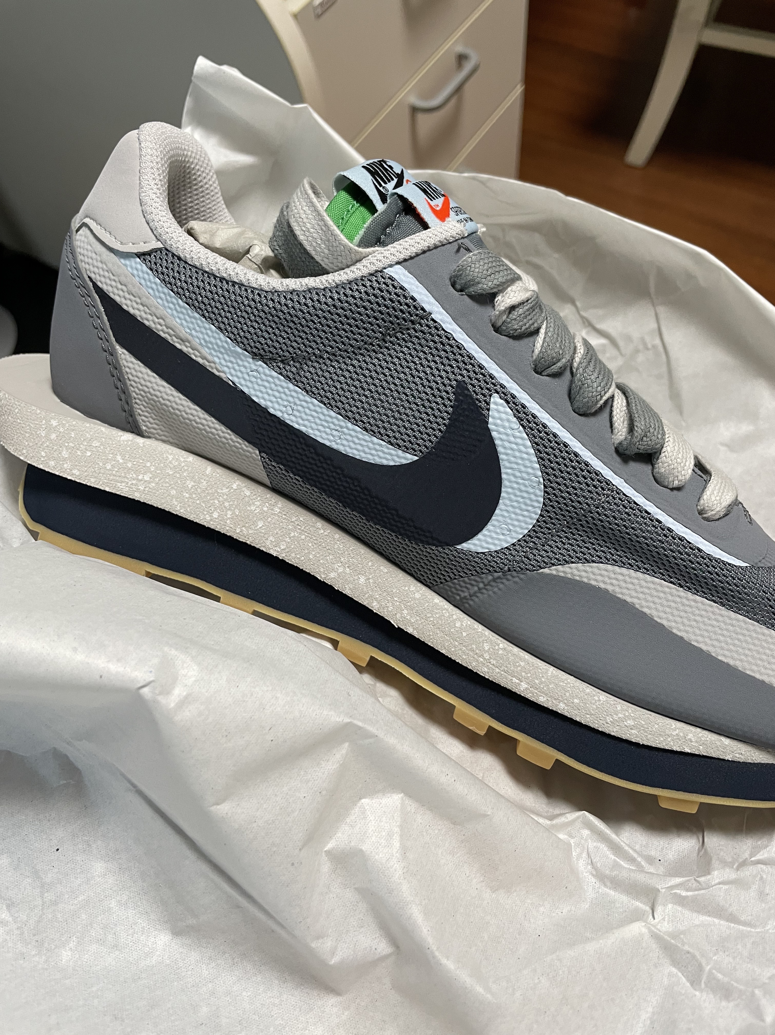 Nike x Sacai x Clot LDWaffle Cool Grey 착용 스타일 - 2