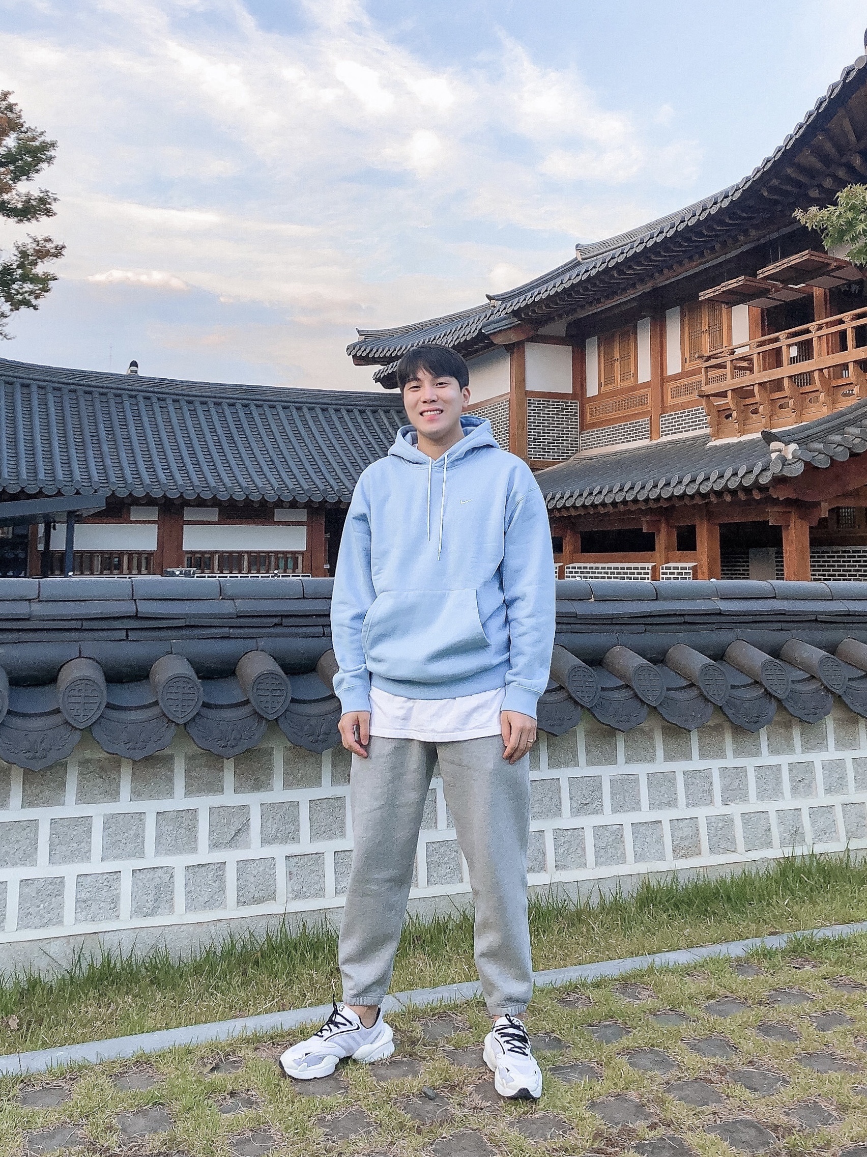Nike M NRG Hoodie Psychic Blue, Nike NRG Solo Swoosh Fleece Pants Dark Grey Heather - US/EU 착용 스타일