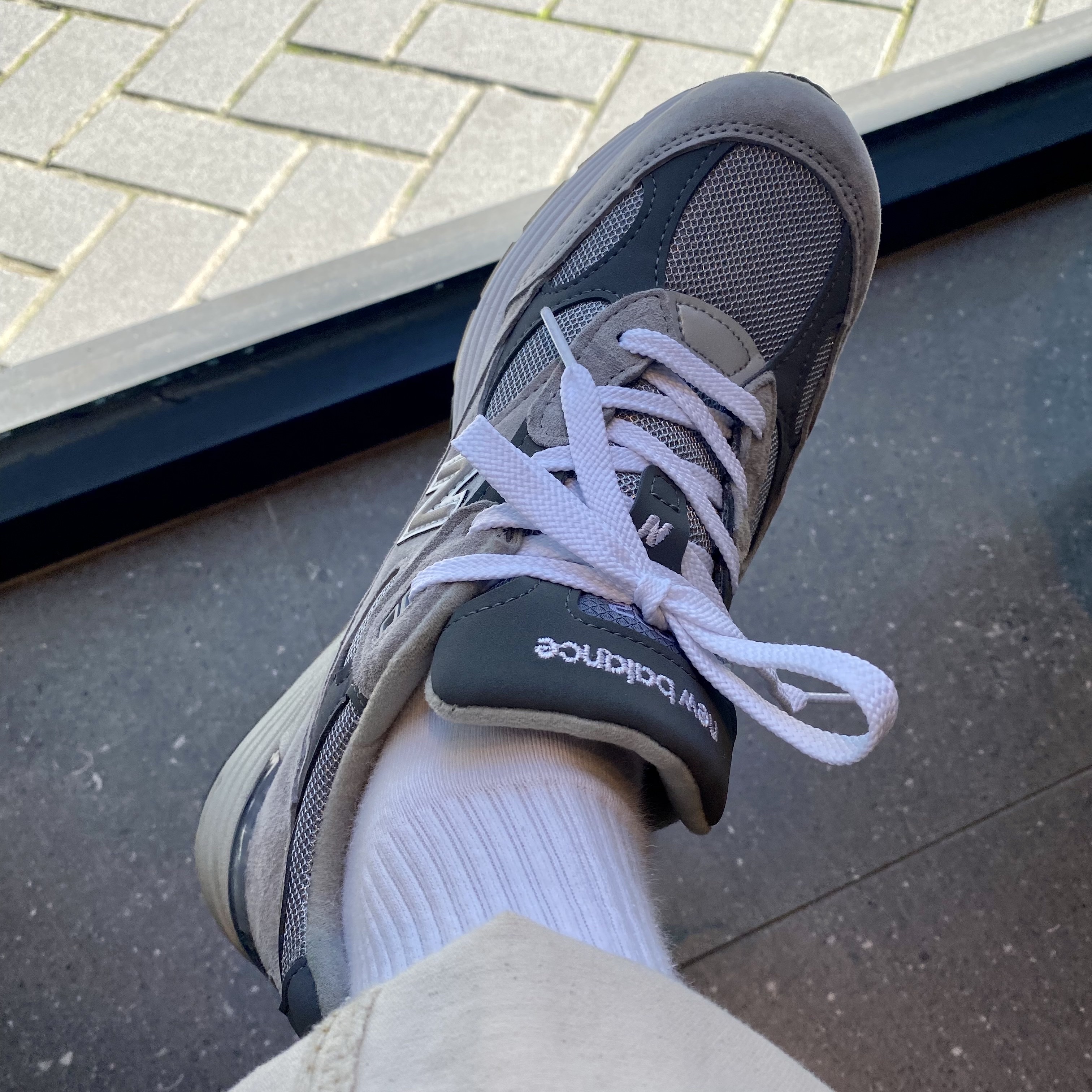 New Balance 992 Made in USA Grey - D Standard 착용 스타일