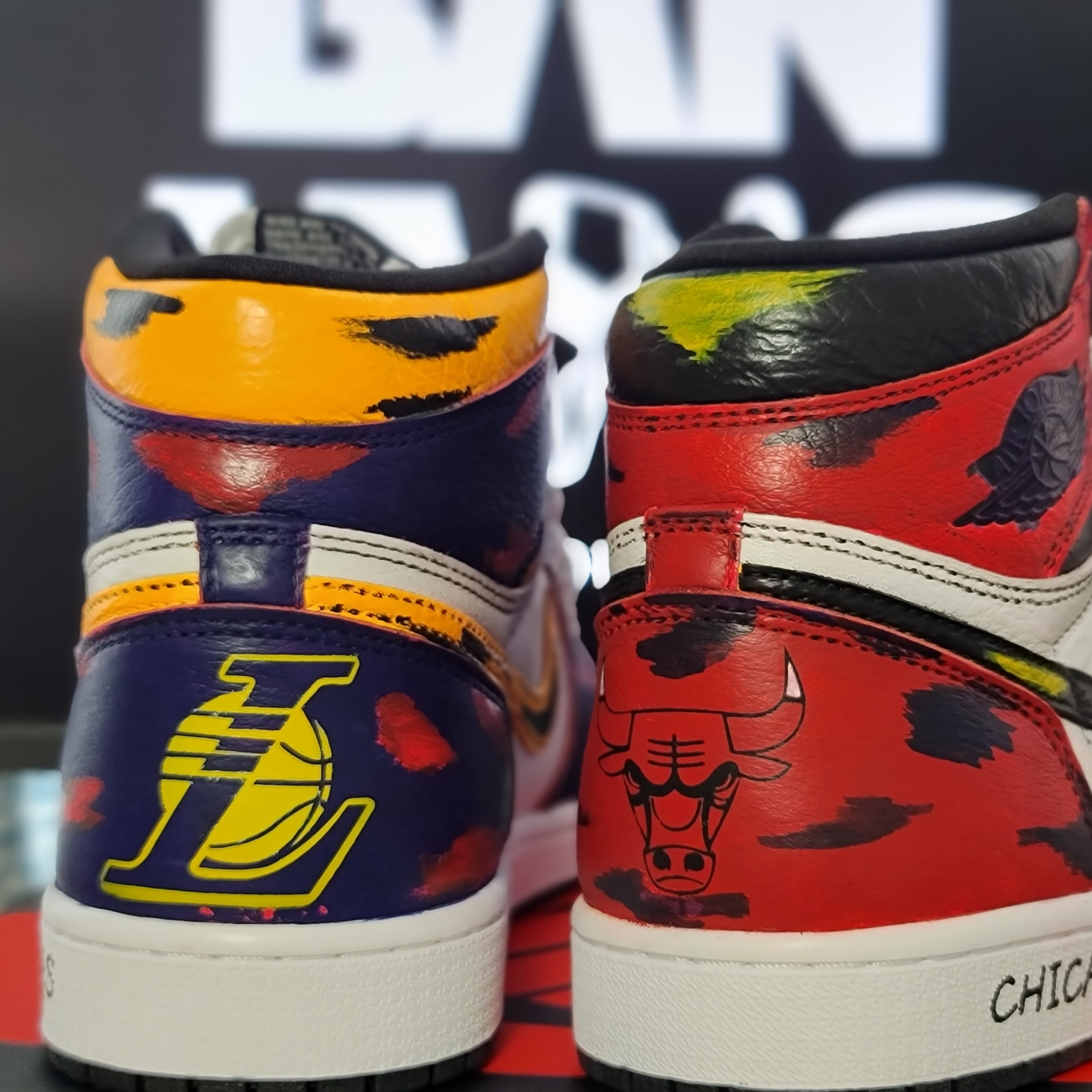 Jordan 1 Retro High OG Light Fusion Red 착용 스타일 - 4