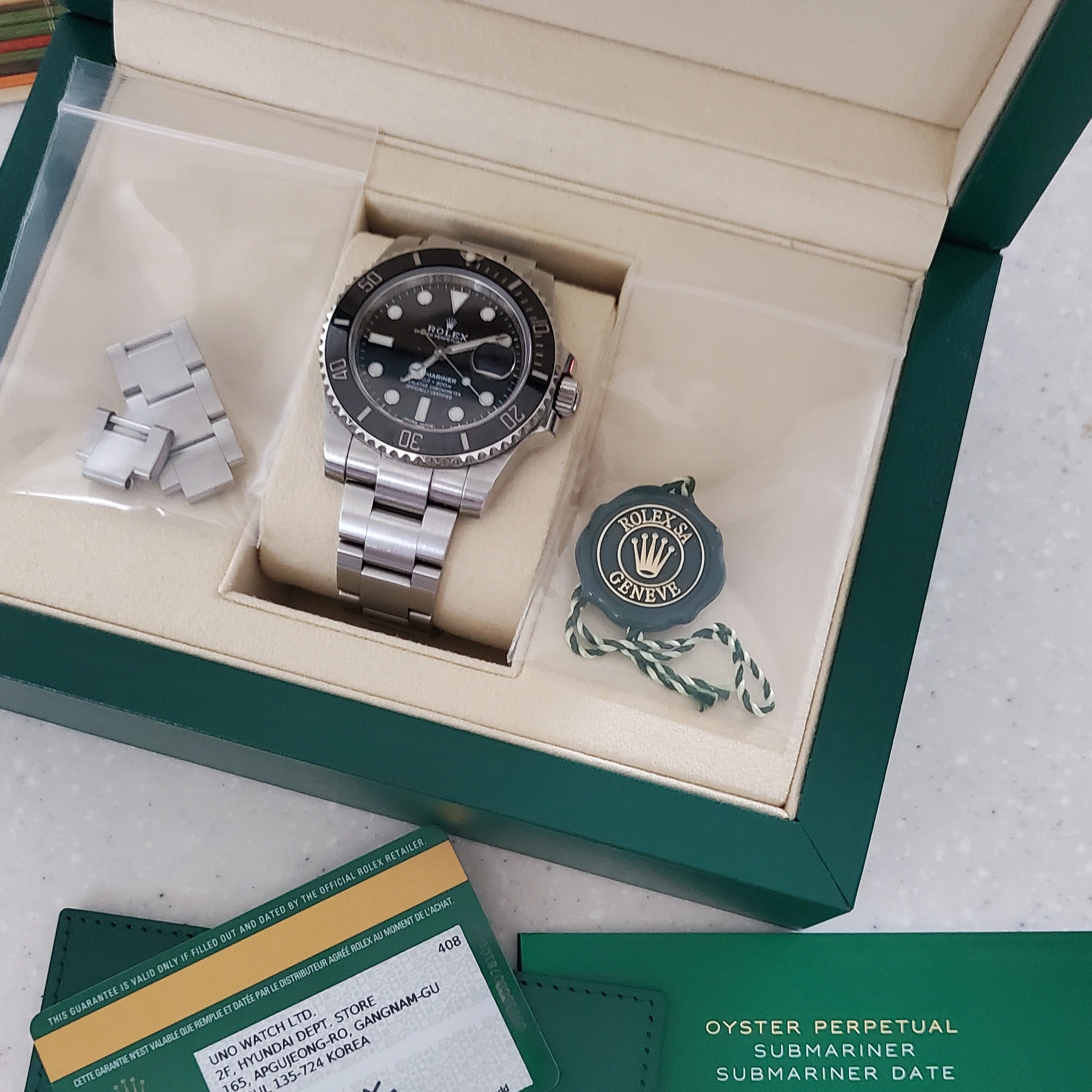 Rolex Submariner Date 40mm 116610LN Black Oyster 착용 스타일 - 2