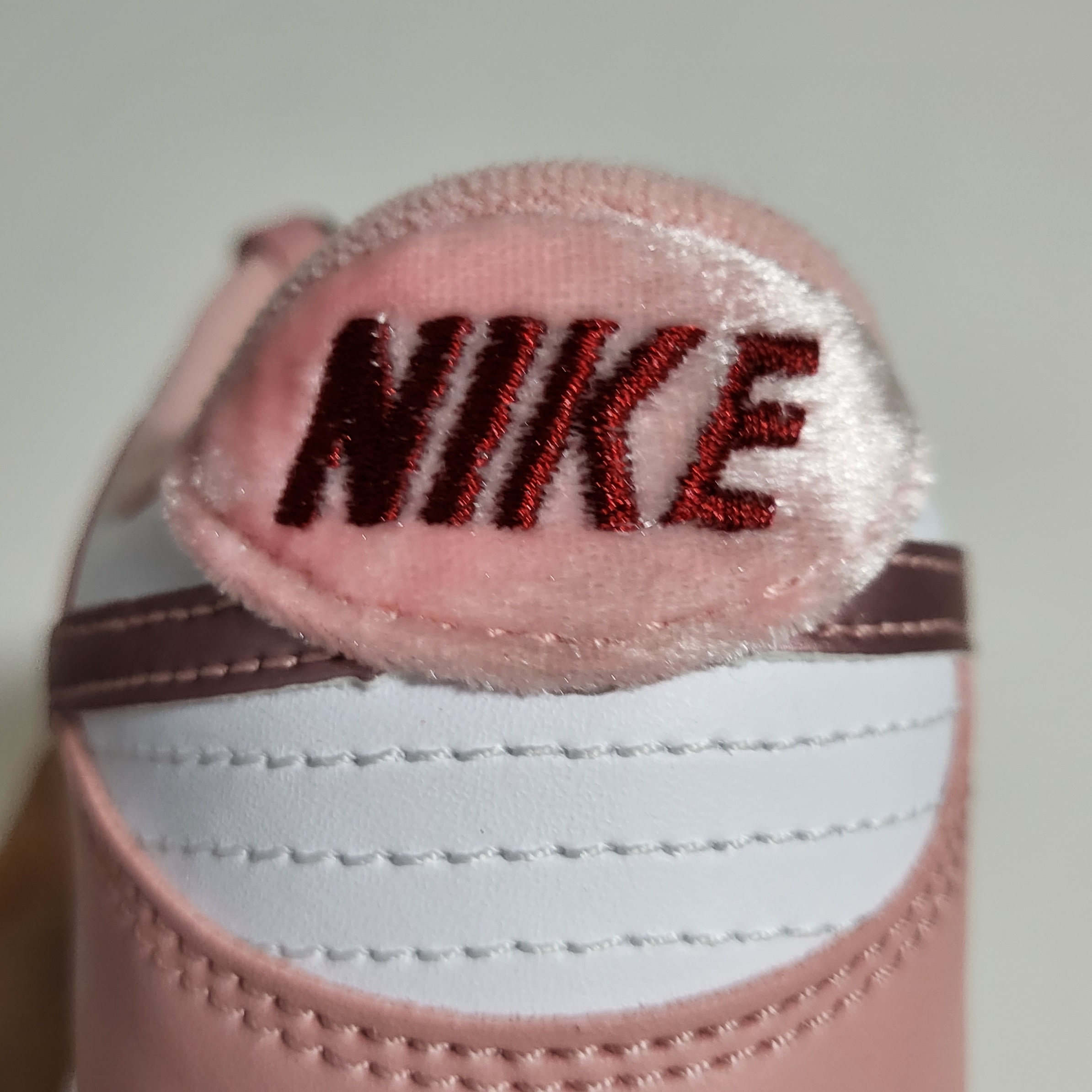 (GS) Nike Dunk Low Pink Velvet 착용 스타일 - 2