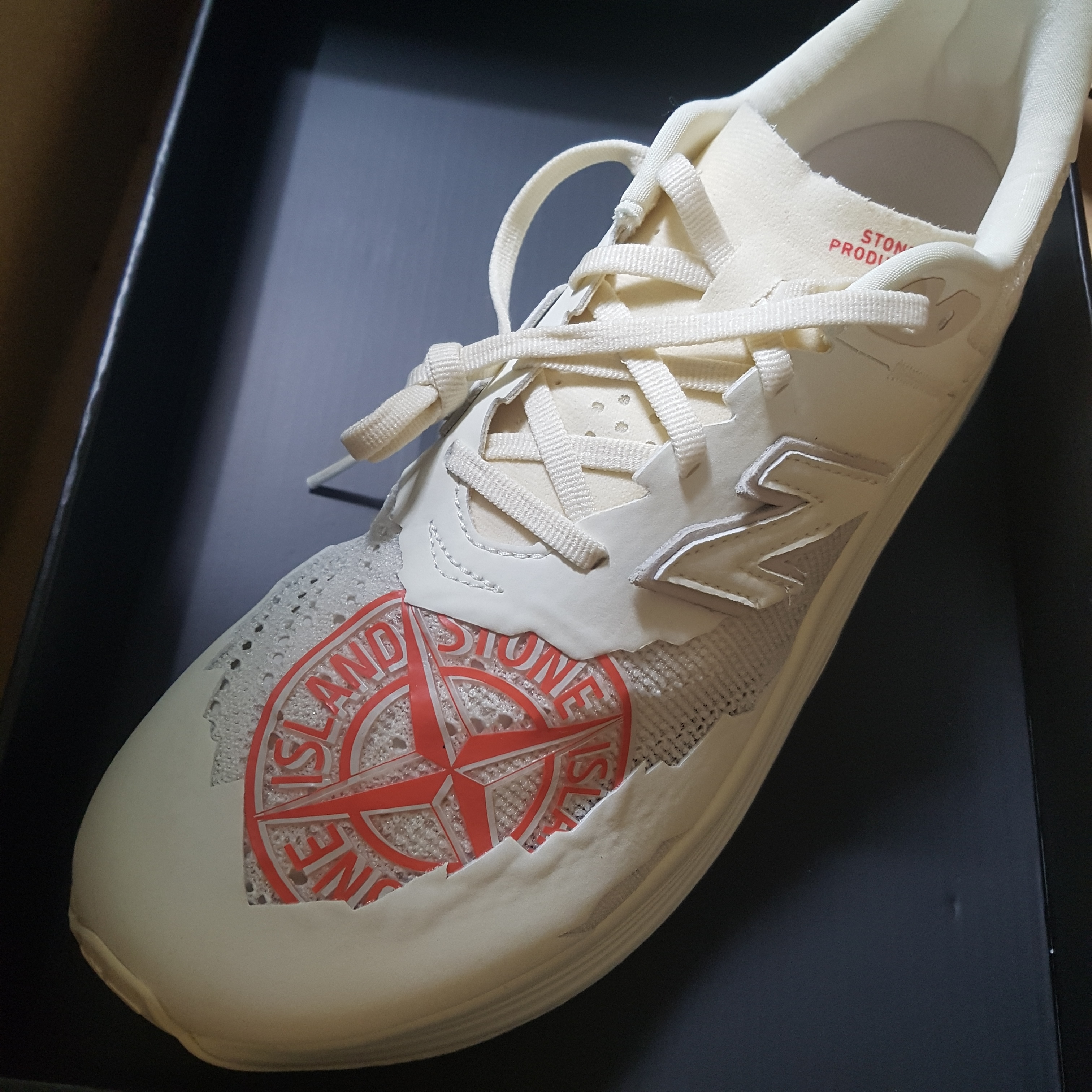 New Balance x Stone Island x Tokyo Design Studio FuelCell RC Elite v2 착용 스타일