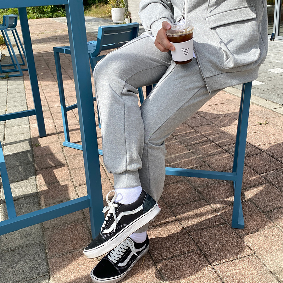Vans Vault OG Old Skool LX Black 착용 스타일 - 2