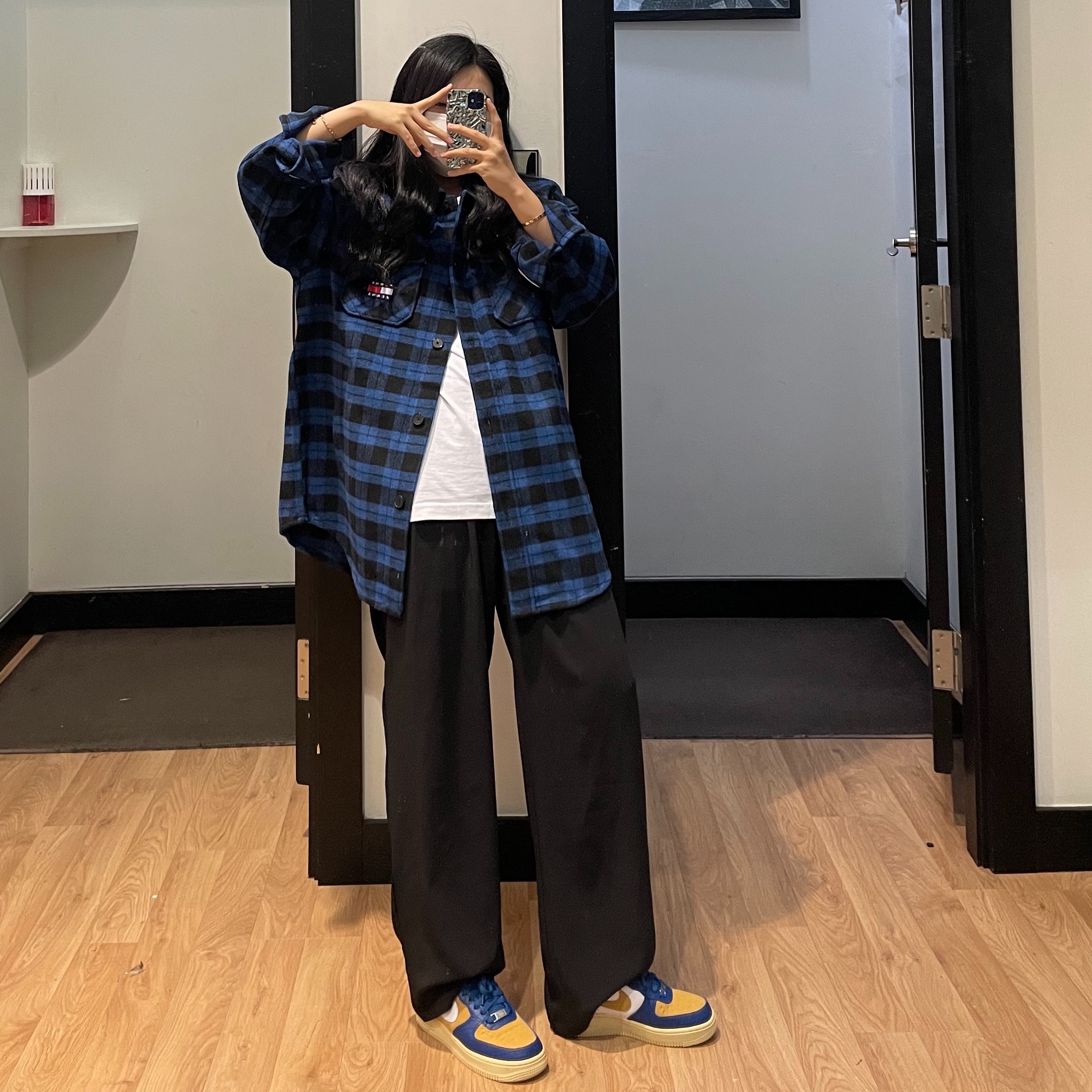 Nike x Undefeated Air Force 1 Low SP 5 On It Court Blue 착용 스타일