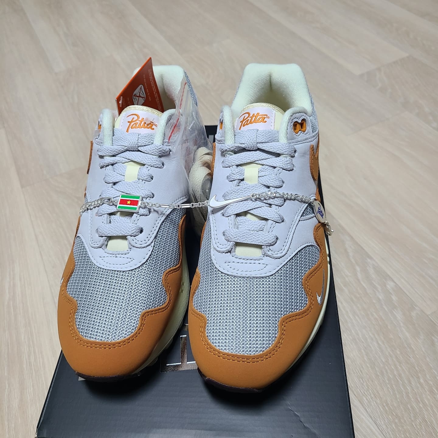 Nike x Patta Air Max 1 Monarch 착용 스타일 - 2