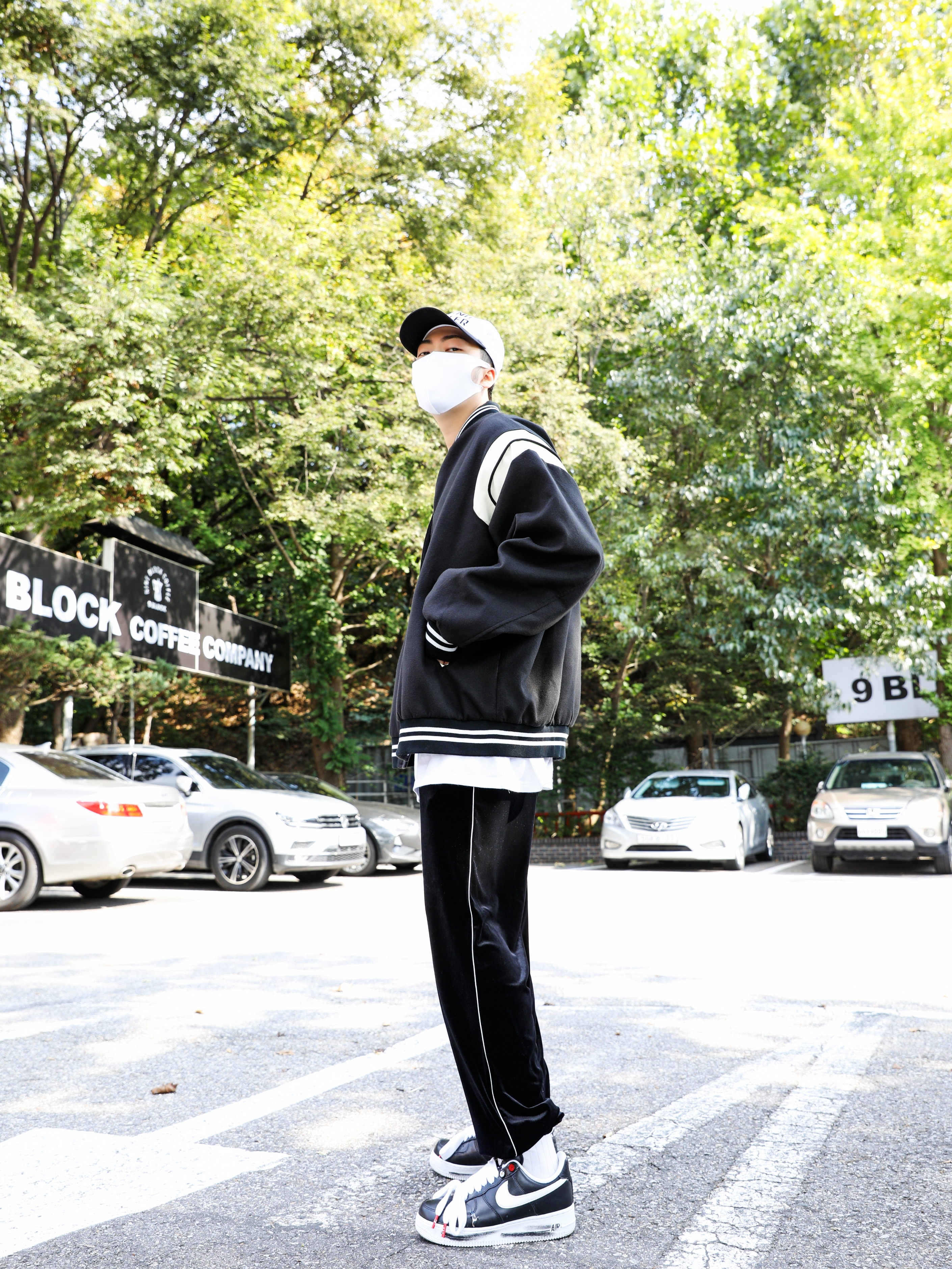 Nike x Peaceminusone Air Force 1 Low Para-Noise 착용 스타일 - 3