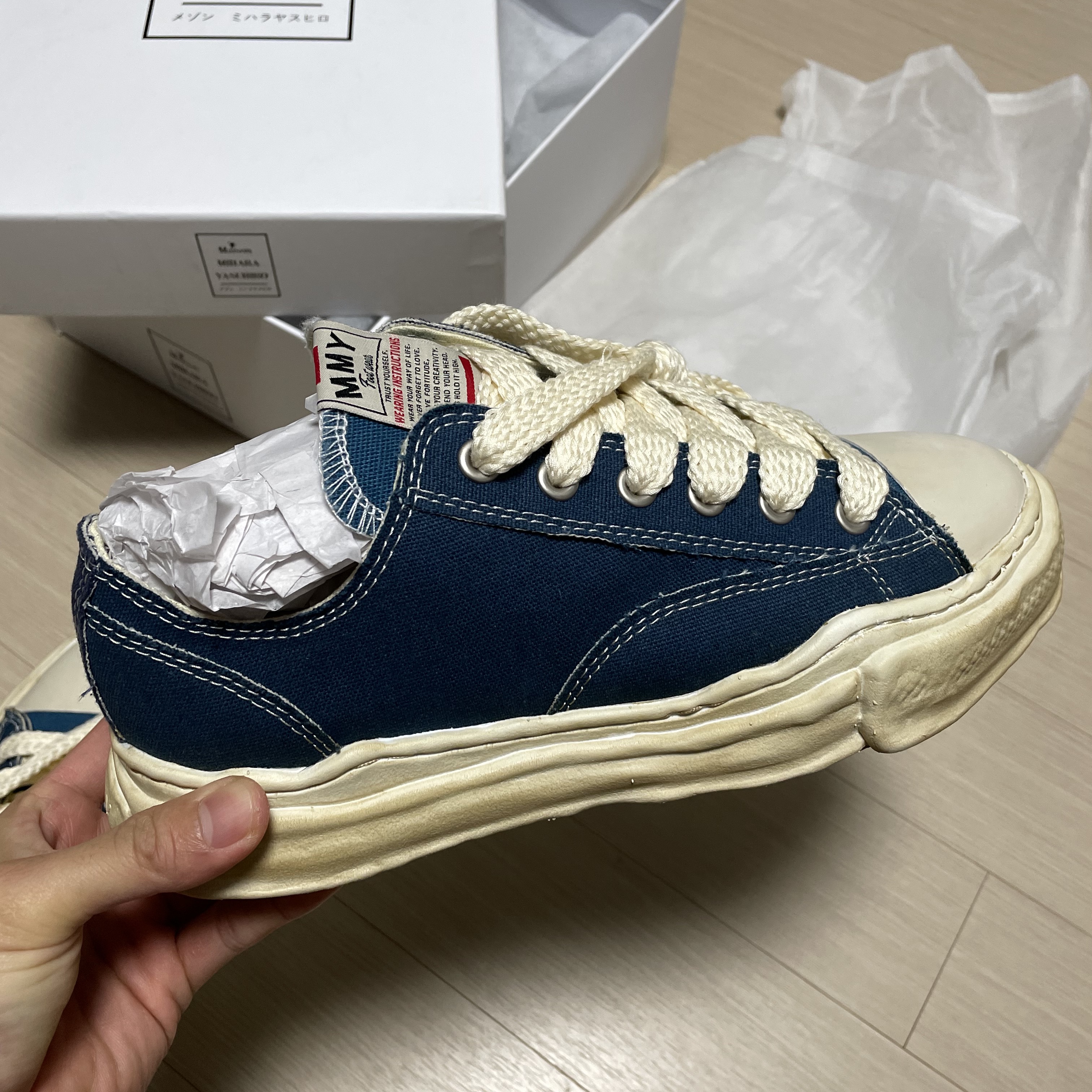 Maison Mihara Yasuhiro Peterson OG Sole OD Canvas Low-top Sneakers Blue 착용 스타일