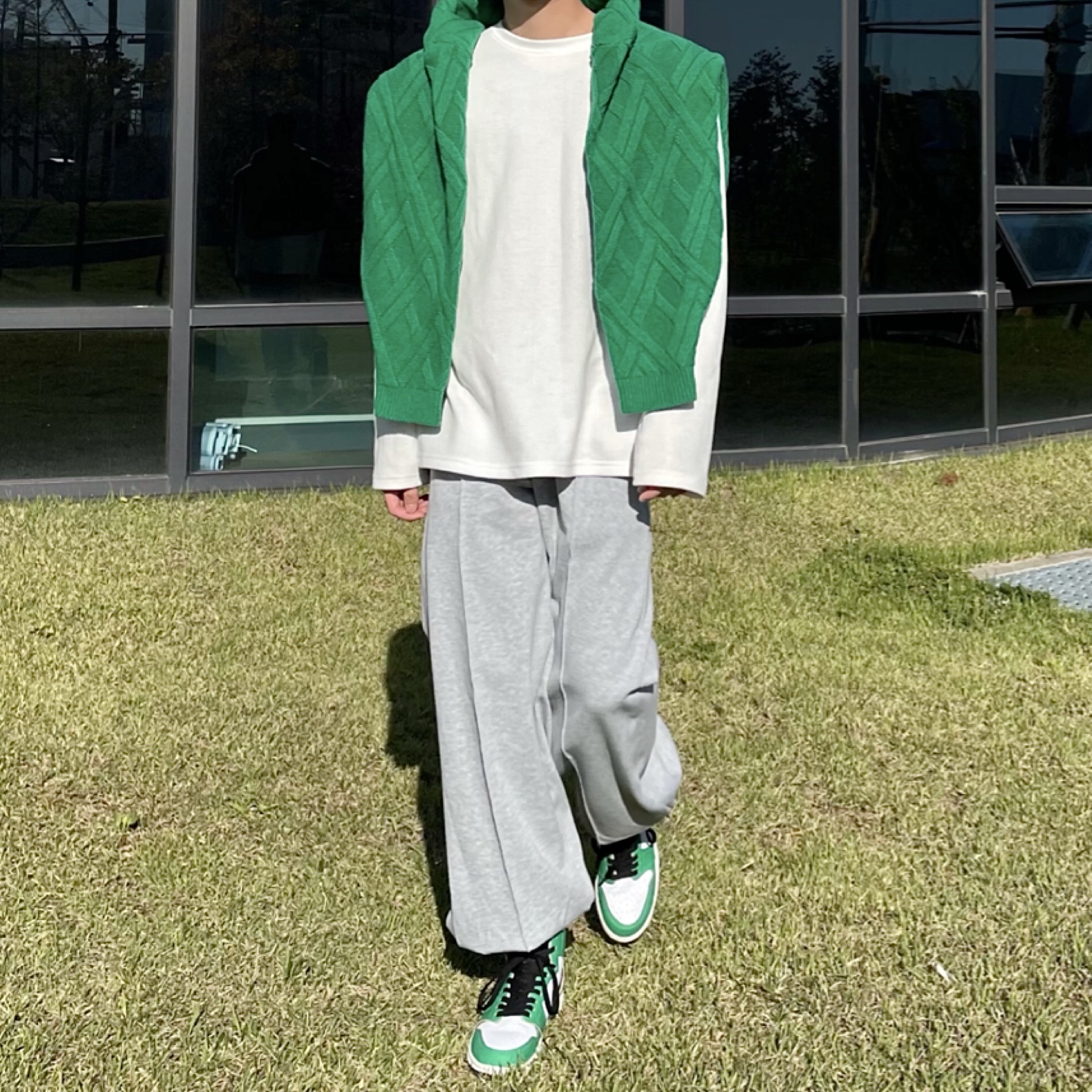 (W) Jordan 1 Retro High OG Lucky Green 착용 스타일 - 4