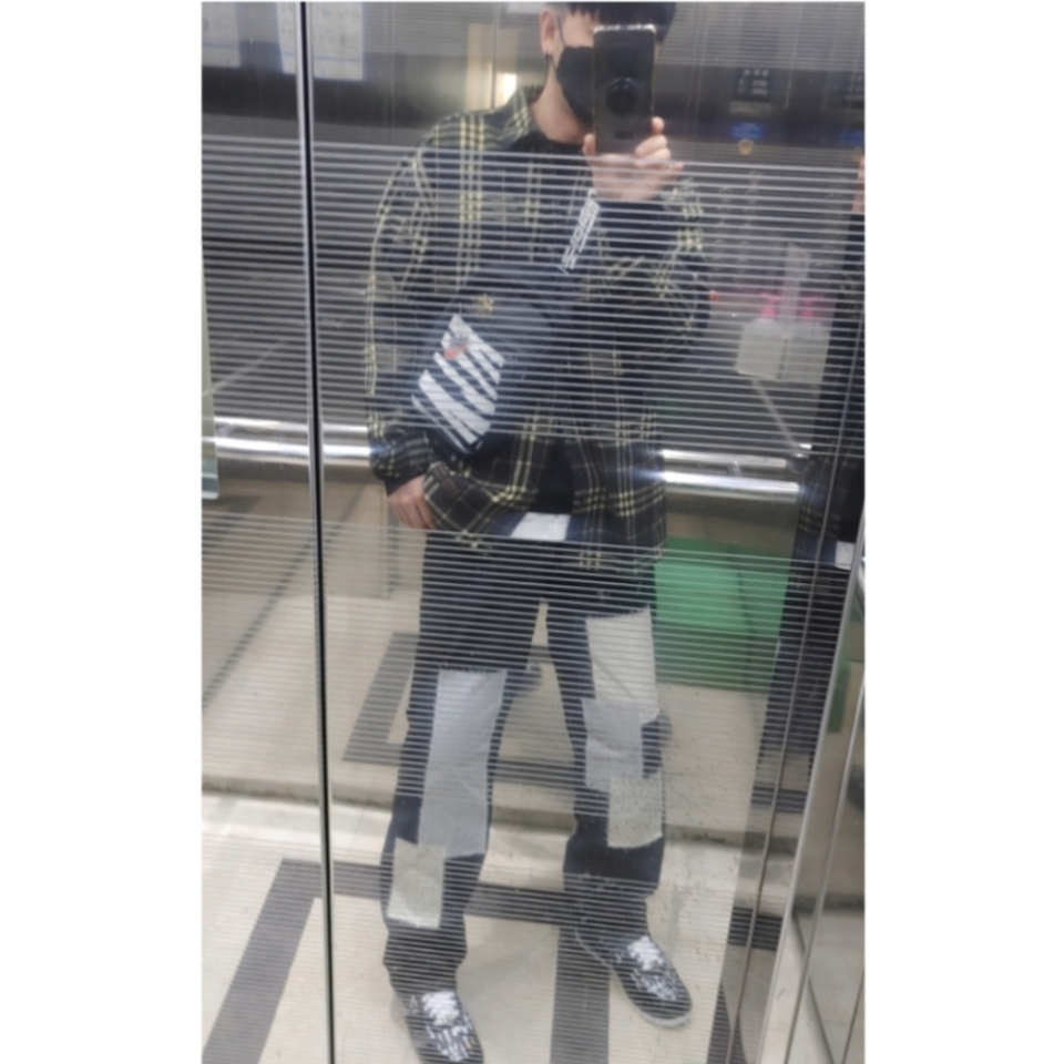 Nike Air Force 1 '07 LV8 Hangul Day 착용 스타일 - 1