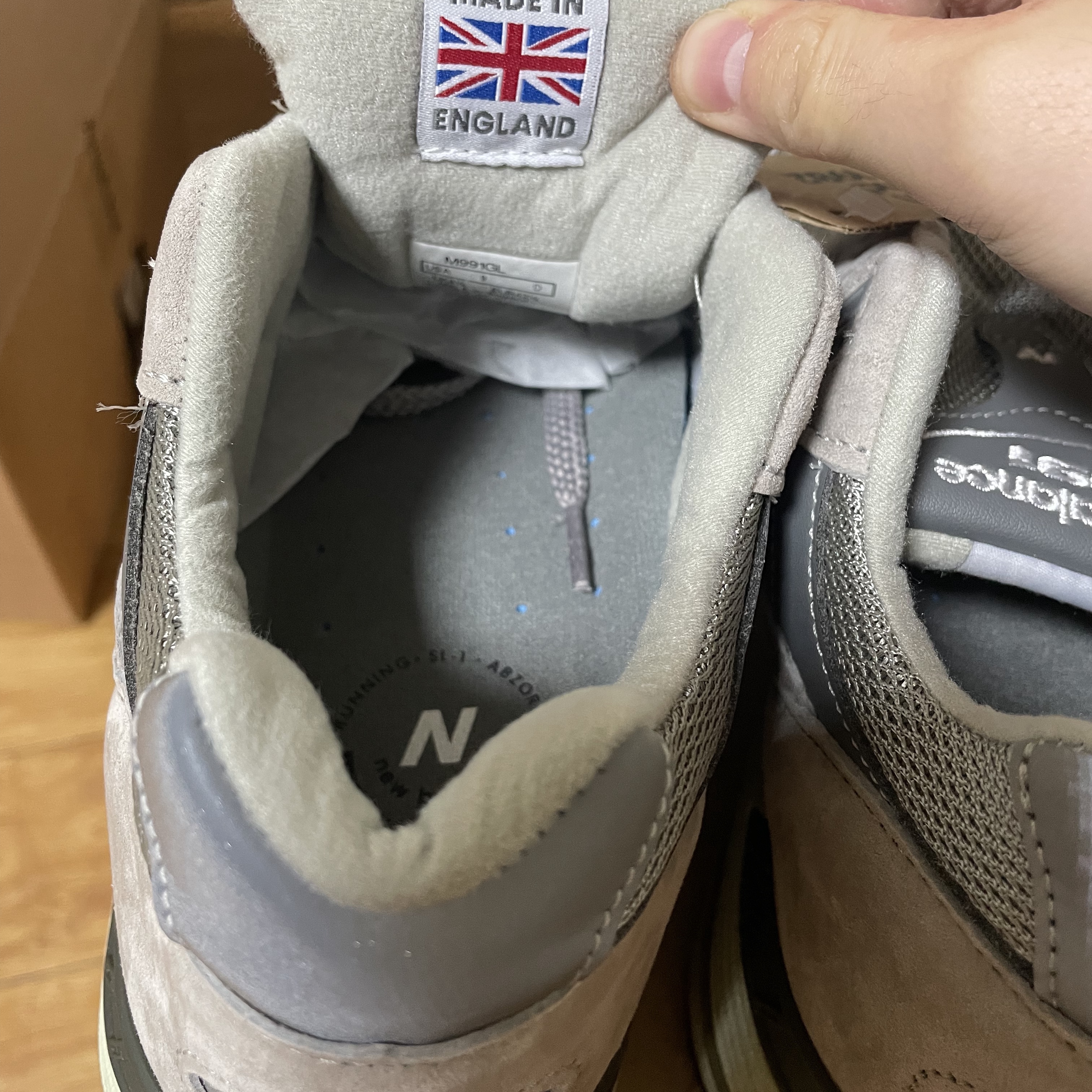New Balance 991 Made in UK Grey 착용 스타일 - 3