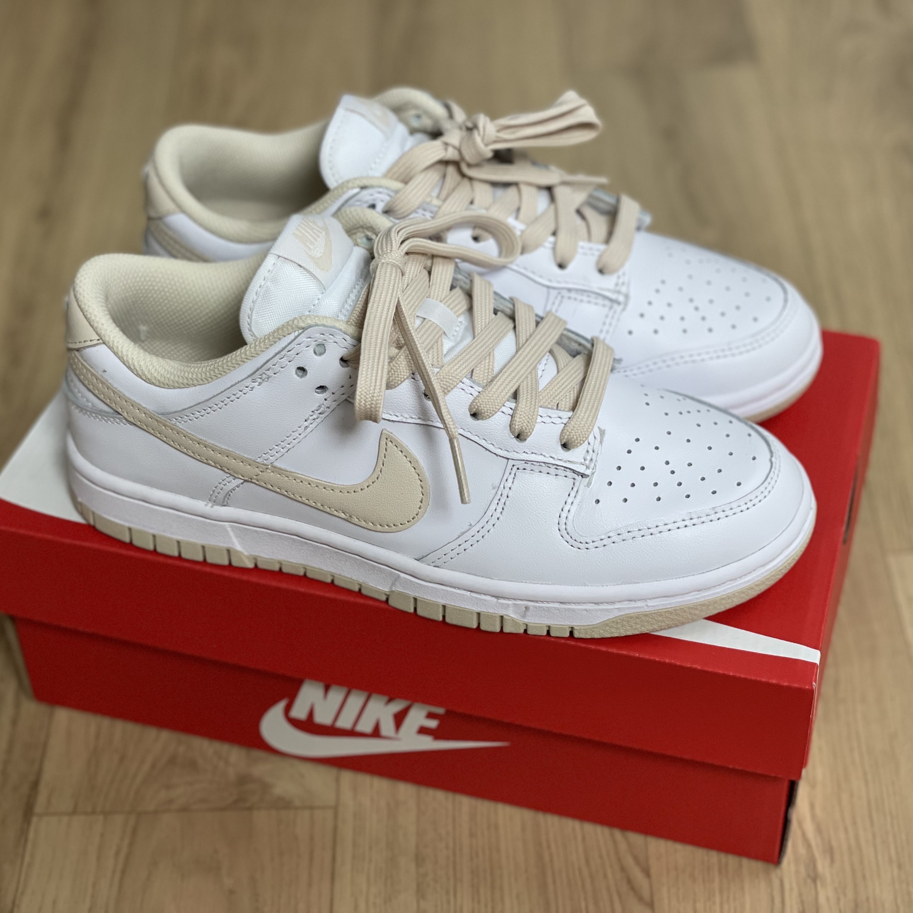 (W) Nike Dunk Low Pearl White 착용 스타일 - 3