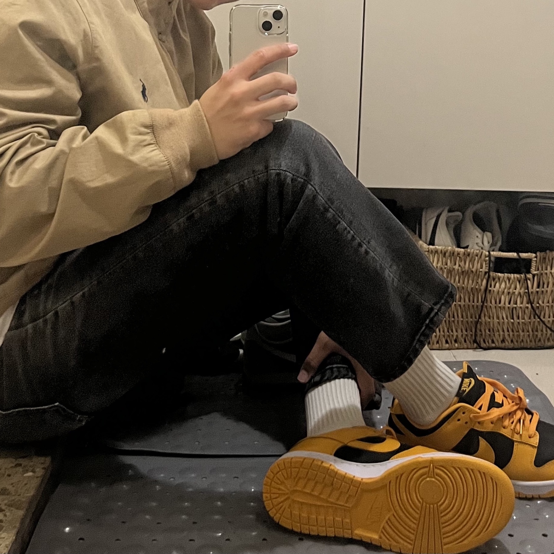 Nike Dunk Low Retro Championship Goldenrod 착용 스타일