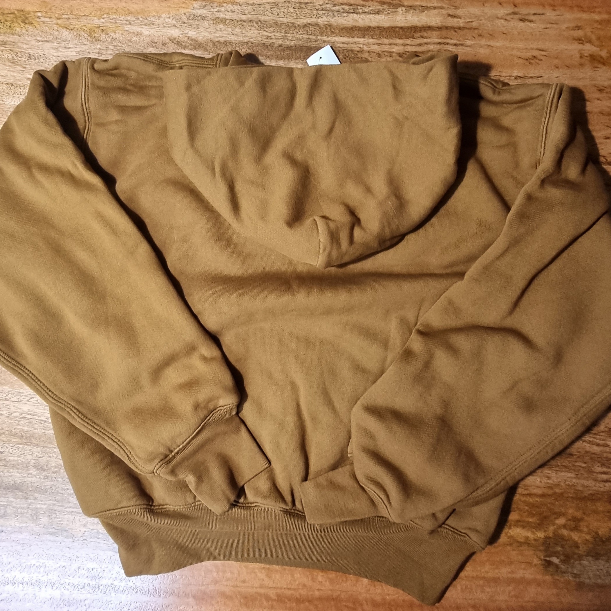Yeezy Gap Hoodie Light Brown, Yeezy Gap Hoodie Blue 착용 스타일 - 2