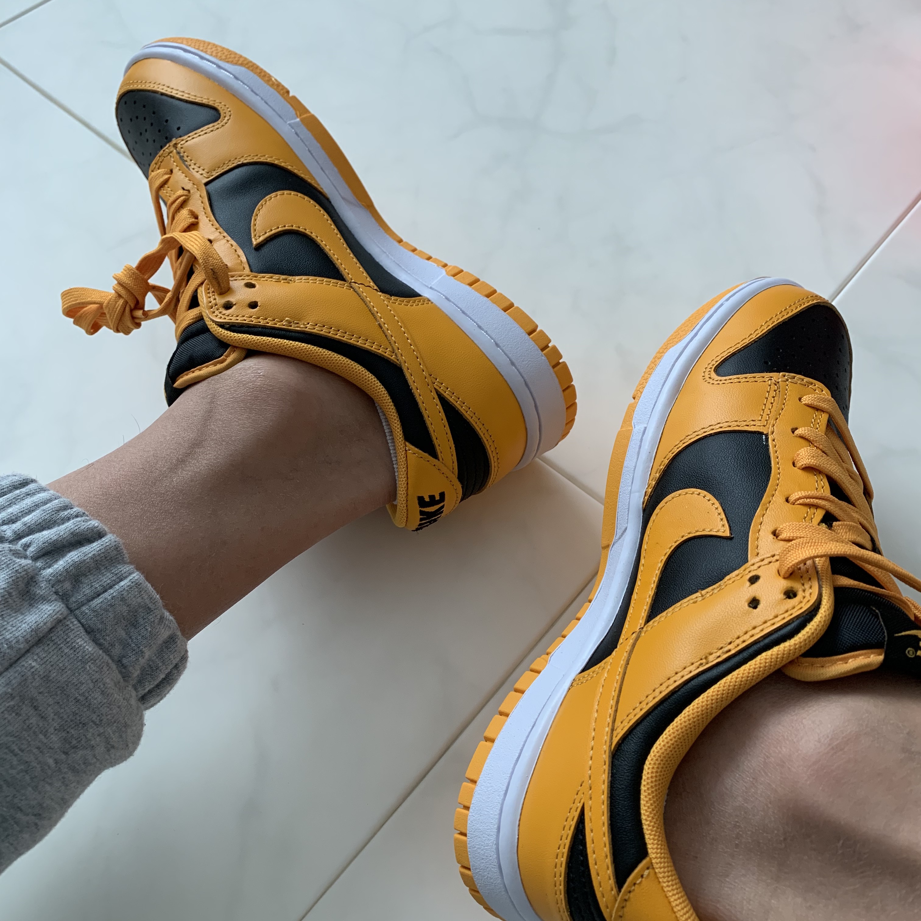 Nike Dunk Low Retro Championship Goldenrod 착용 스타일