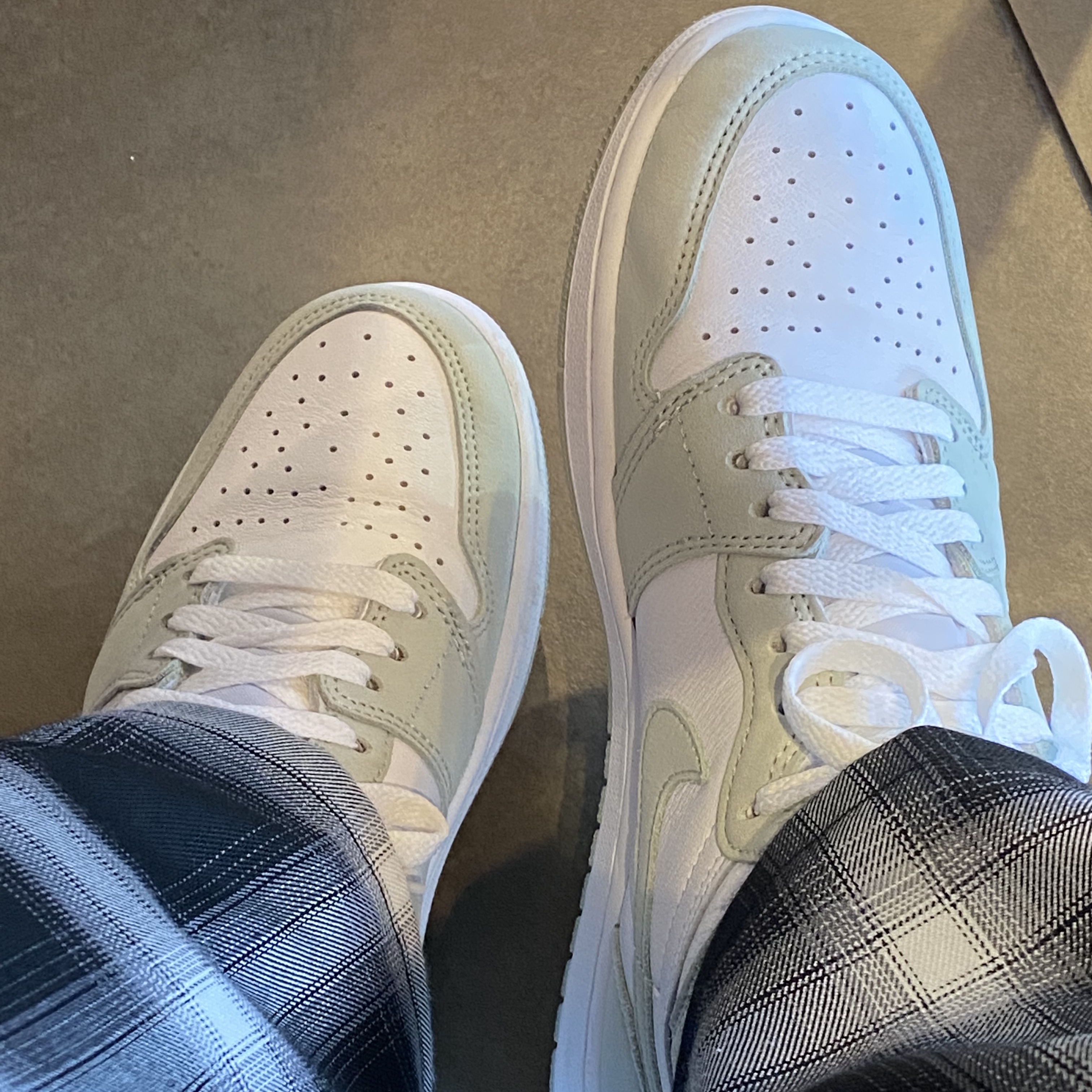 (W) Jordan 1 Retro High OG Seafoam 착용 스타일