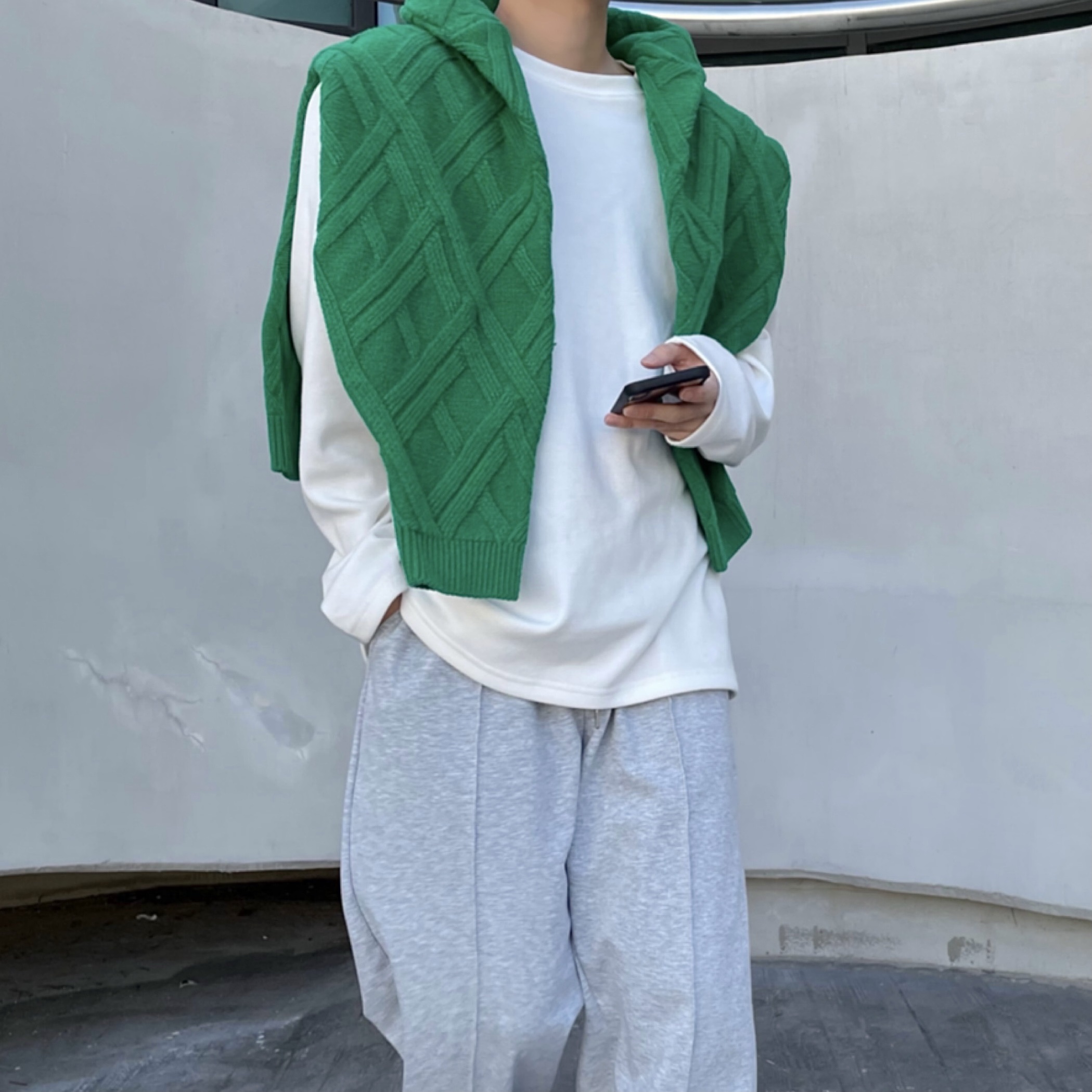 (W) Jordan 1 Retro High OG Lucky Green 착용 스타일 - 3