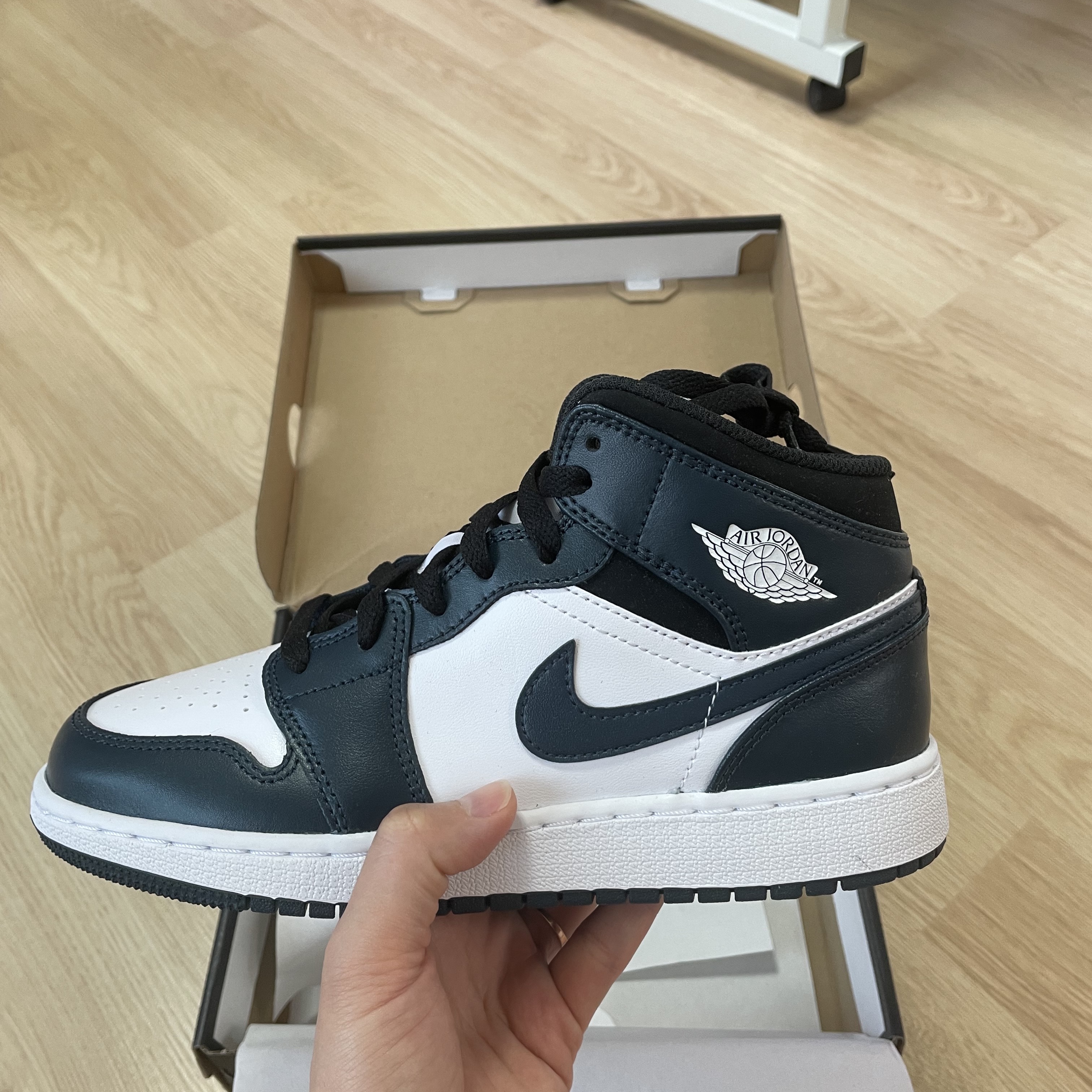 (GS) Jordan 1 Mid Dark Teal 착용 스타일