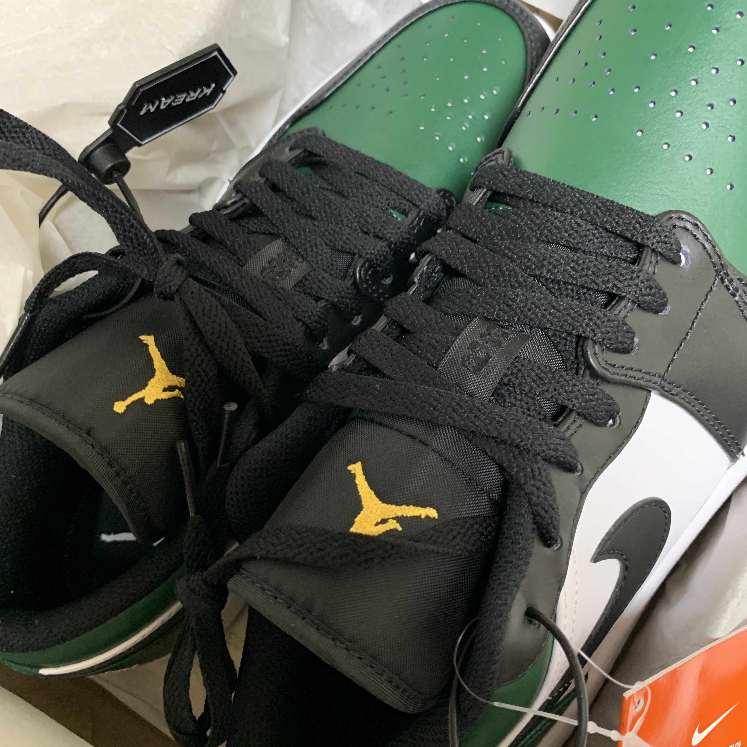 Jordan 1 Low Green Toe 착용 스타일 - 2