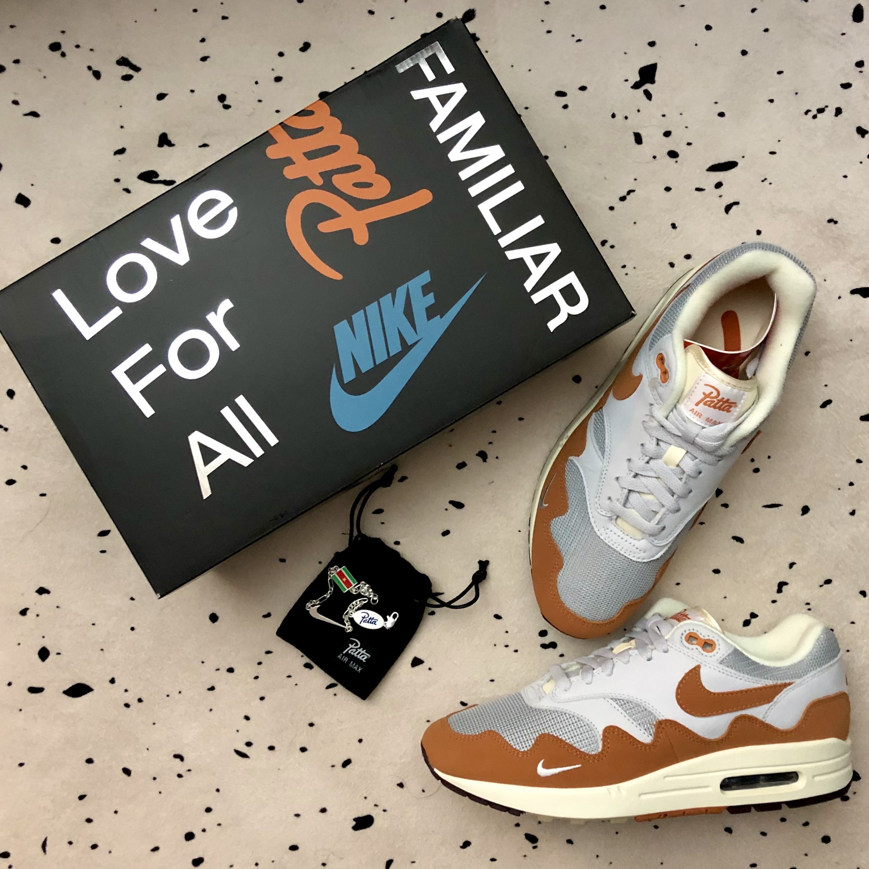 Nike x Patta Air Max 1 Monarch 착용 스타일 - 1