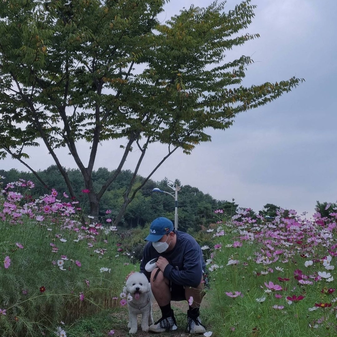 Adidas Yeezy QNTM Lifestyle 착용 스타일