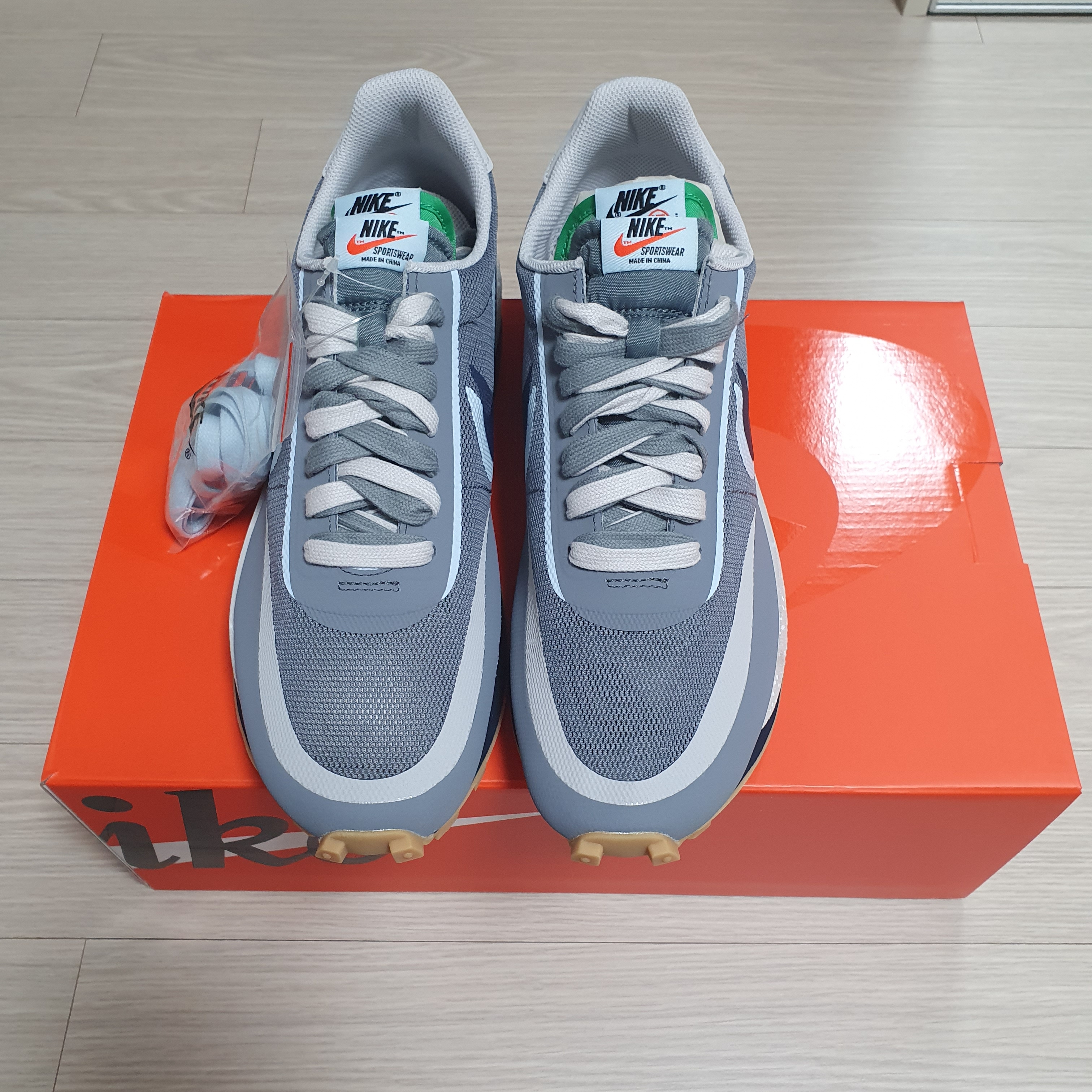 Nike x Sacai x Clot LDWaffle Cool Grey 착용 스타일 - 1