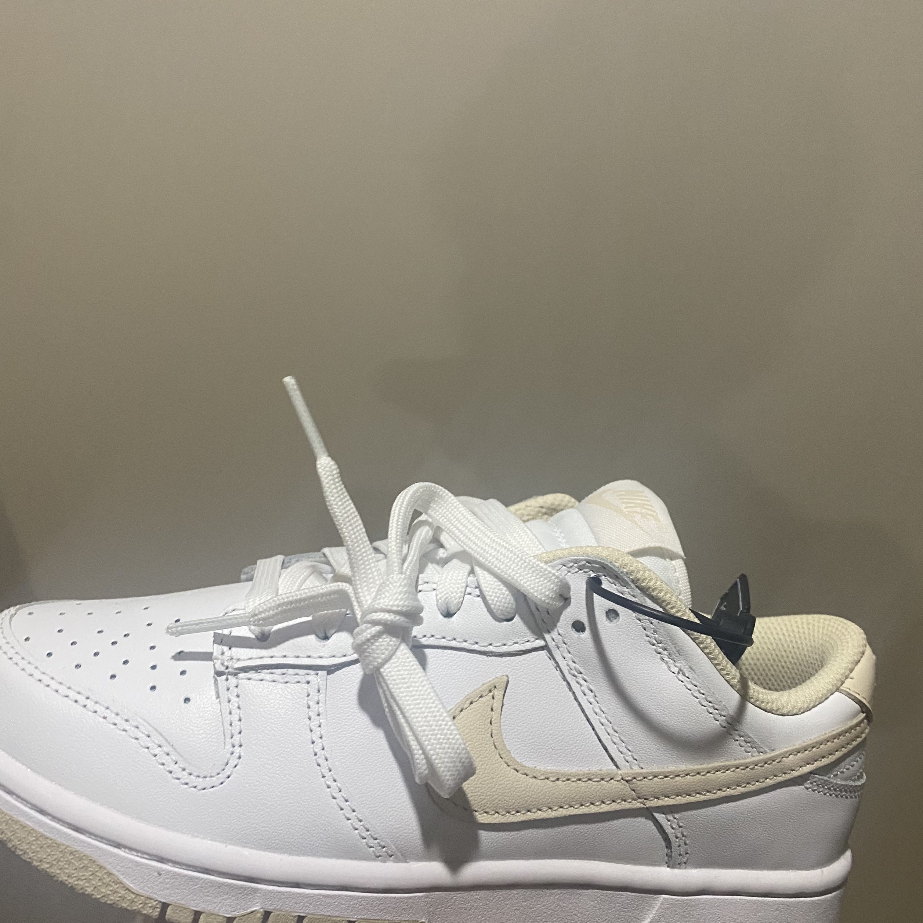 (W) Nike Dunk Low Pearl White 착용 스타일 - 2