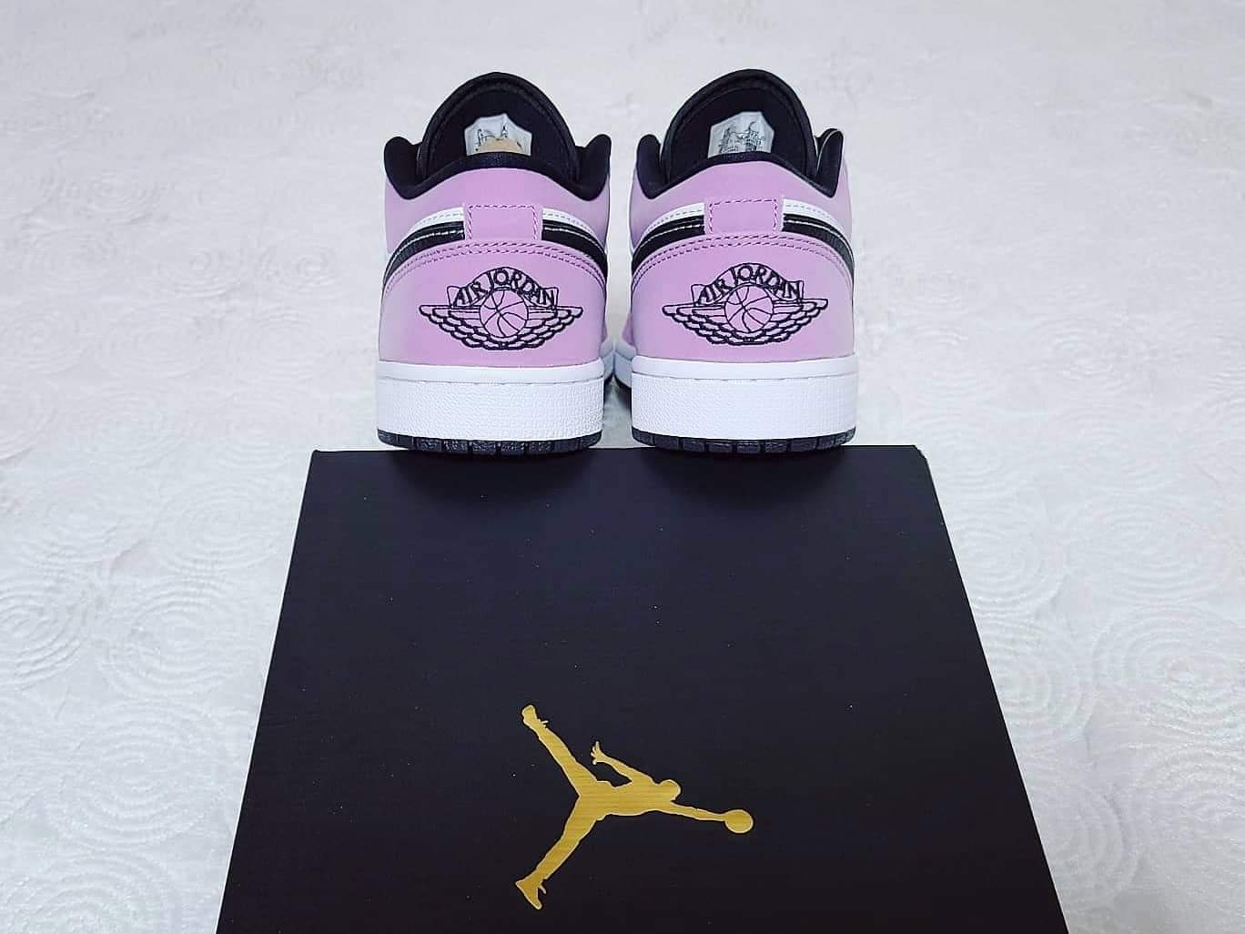 Jordan 1 Low SE Violet Shock 착용 스타일 - 5
