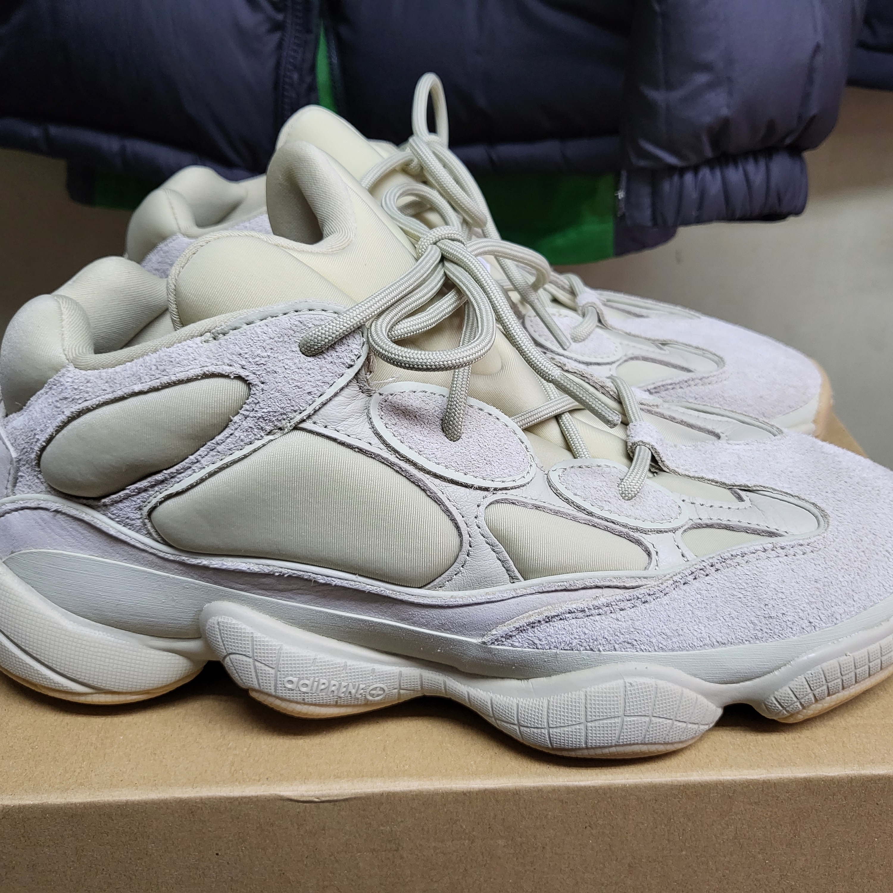 Adidas Yeezy 500 Stone 착용 스타일 - 1