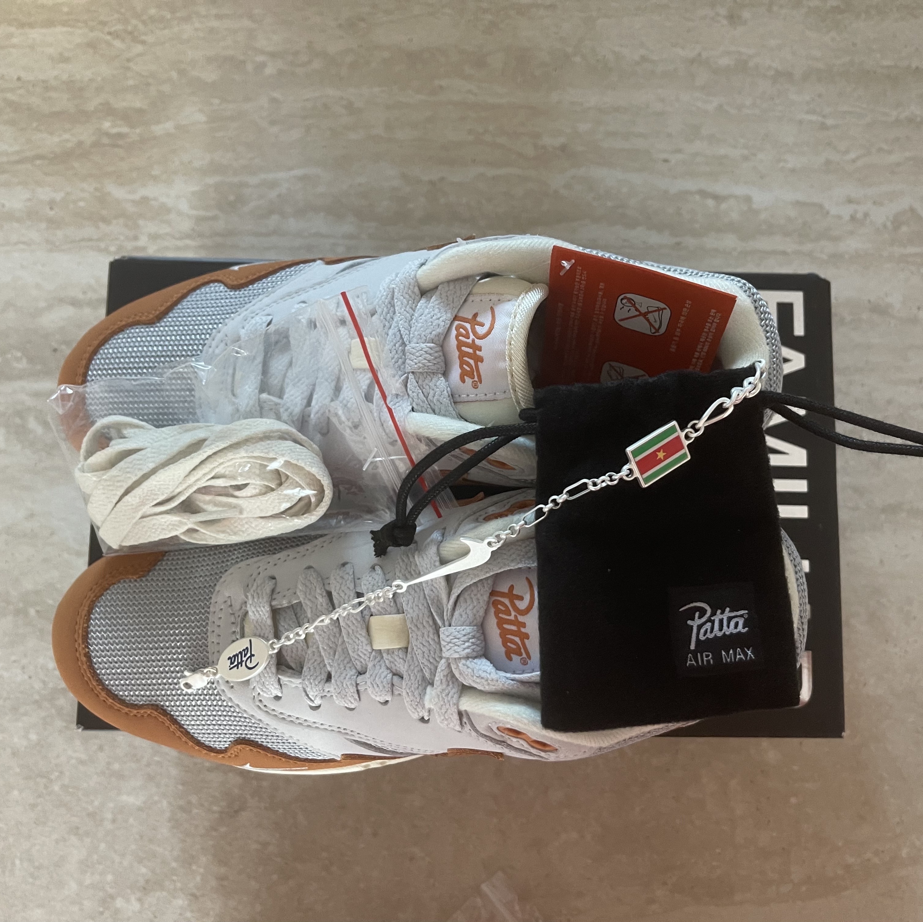 Nike x Patta Air Max 1 Monarch 착용 스타일 - 4