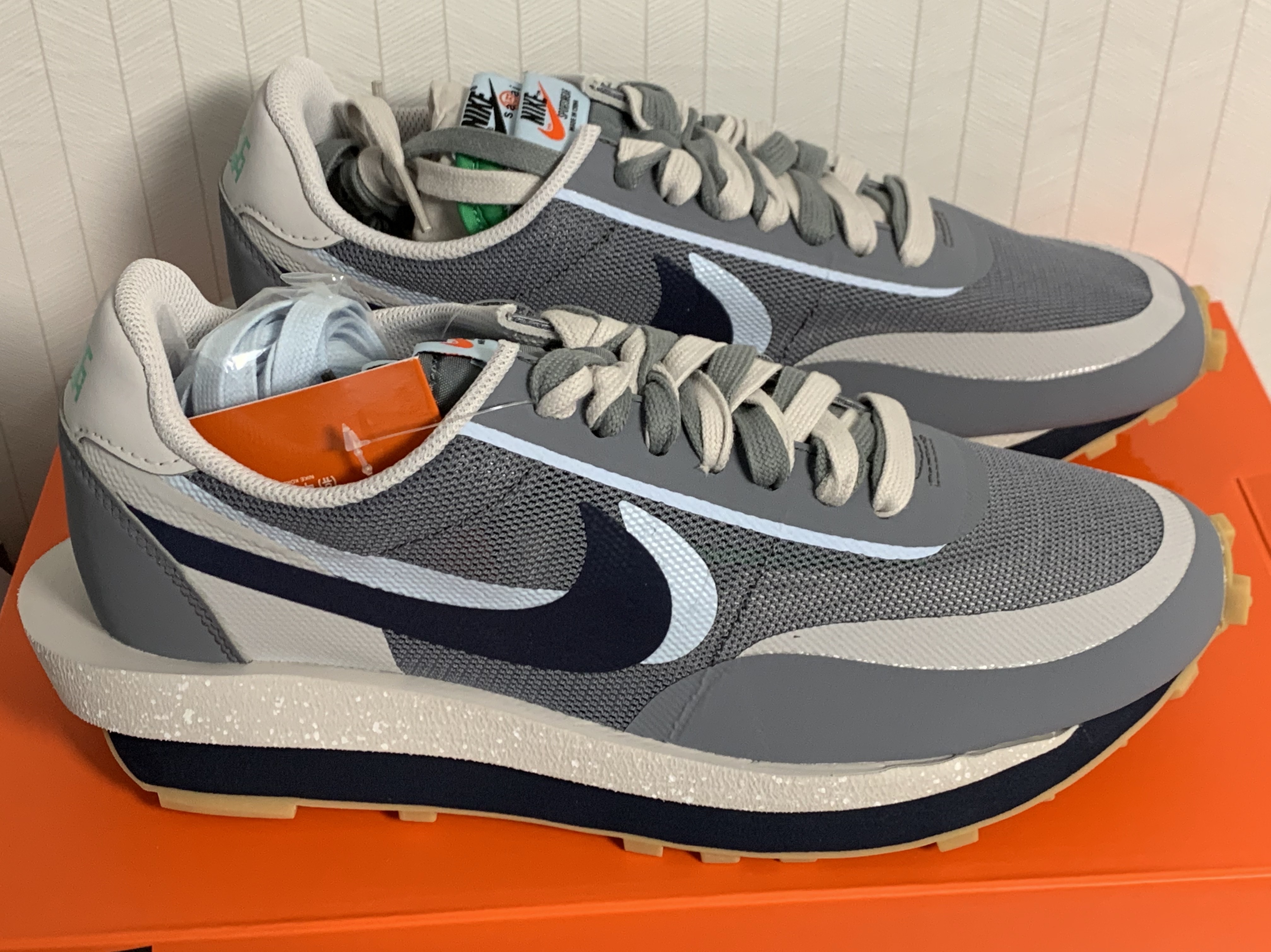 Nike x Sacai x Clot LDWaffle Cool Grey 착용 스타일 - 2