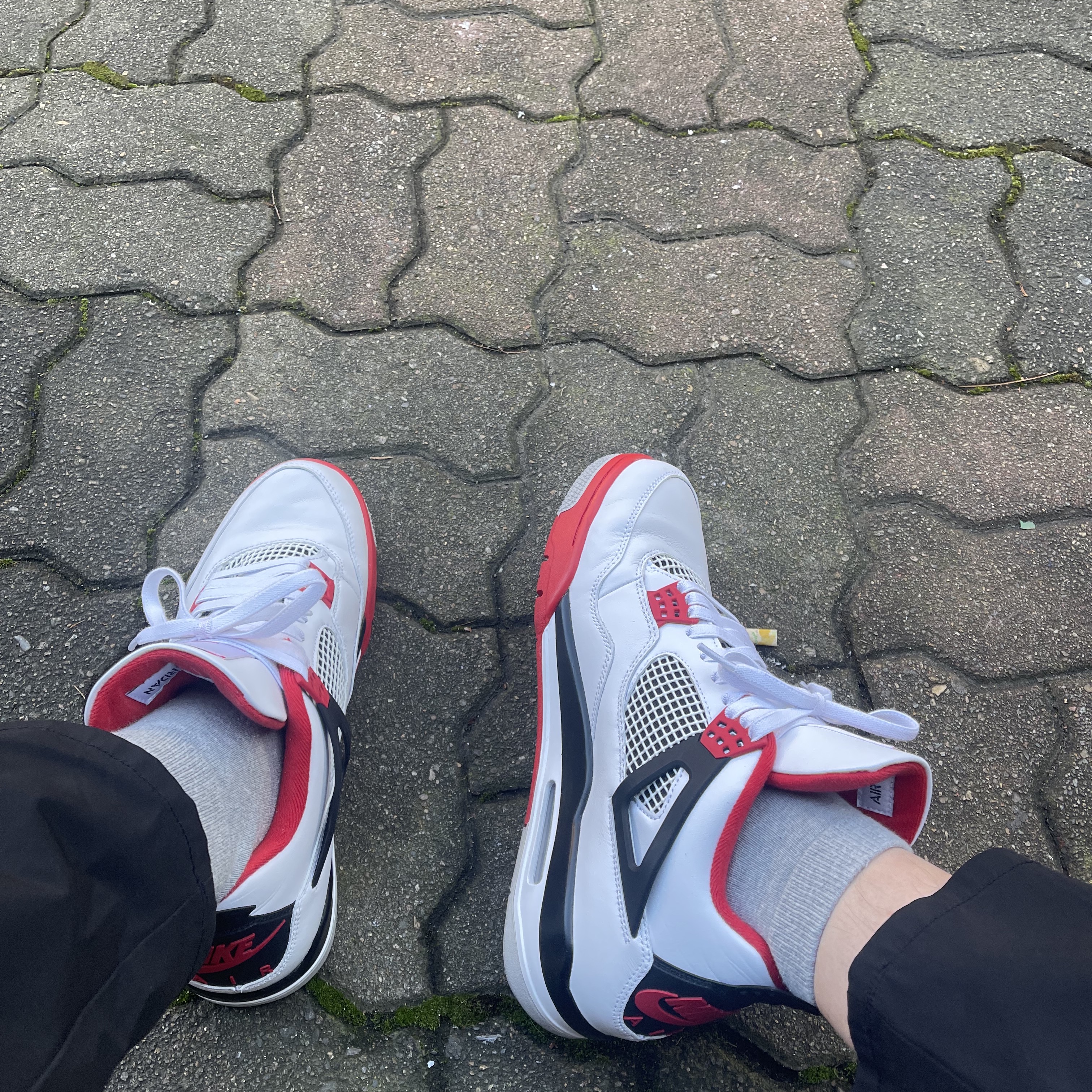 Jordan 4 Retro OG Fire Red 2020 착용 스타일